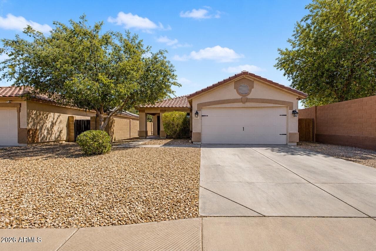 15781 W WATSON Lane, Surprise, AZ 85379 — photo 2 of 28
