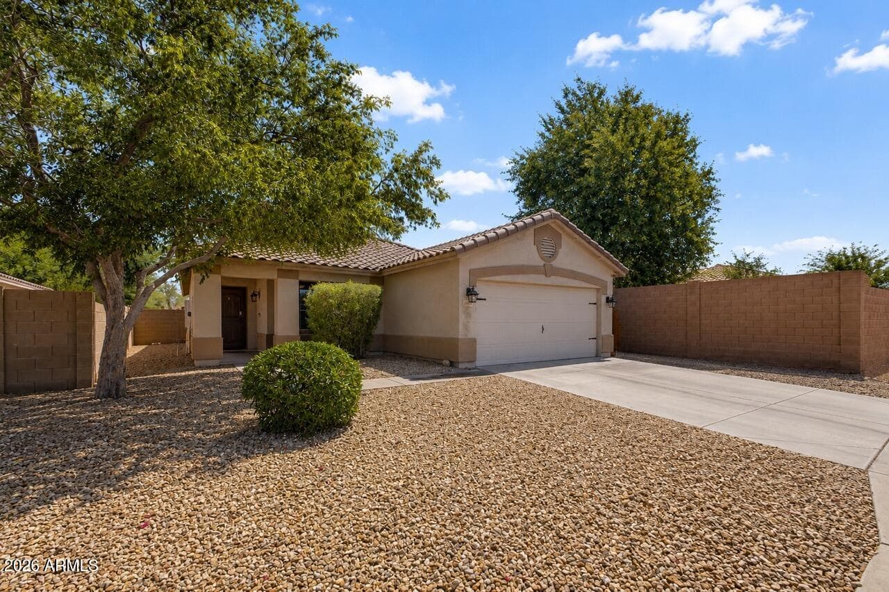 15781 W WATSON Lane, Surprise, AZ 85379 — photo 5 of 28