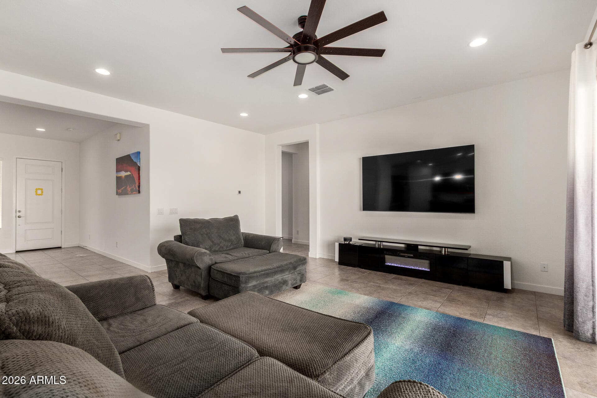 19038 W CAMERON Drive, Surprise, AZ 85388 — photo 9 of 48