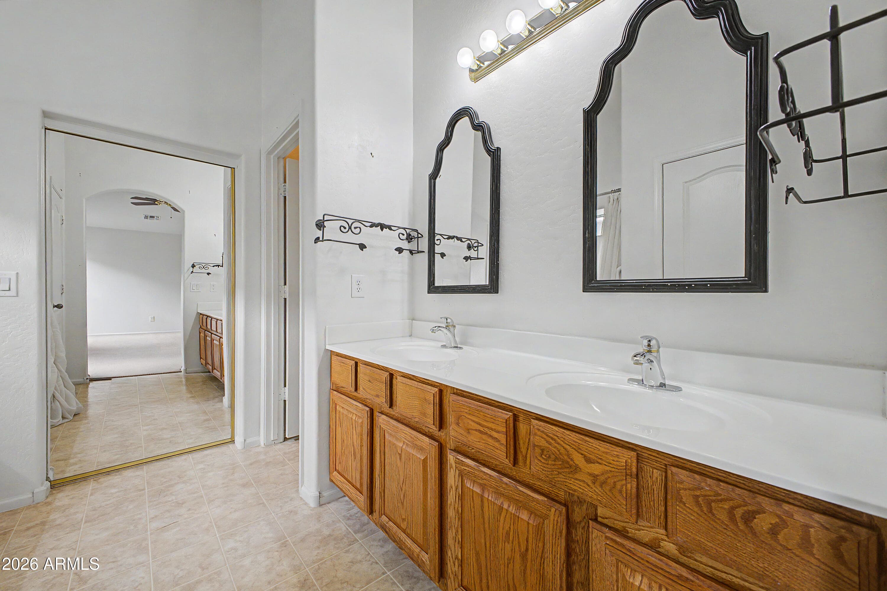 1657 E BAKER Drive E, San Tan Valley, AZ 85140 — photo 10 of 19