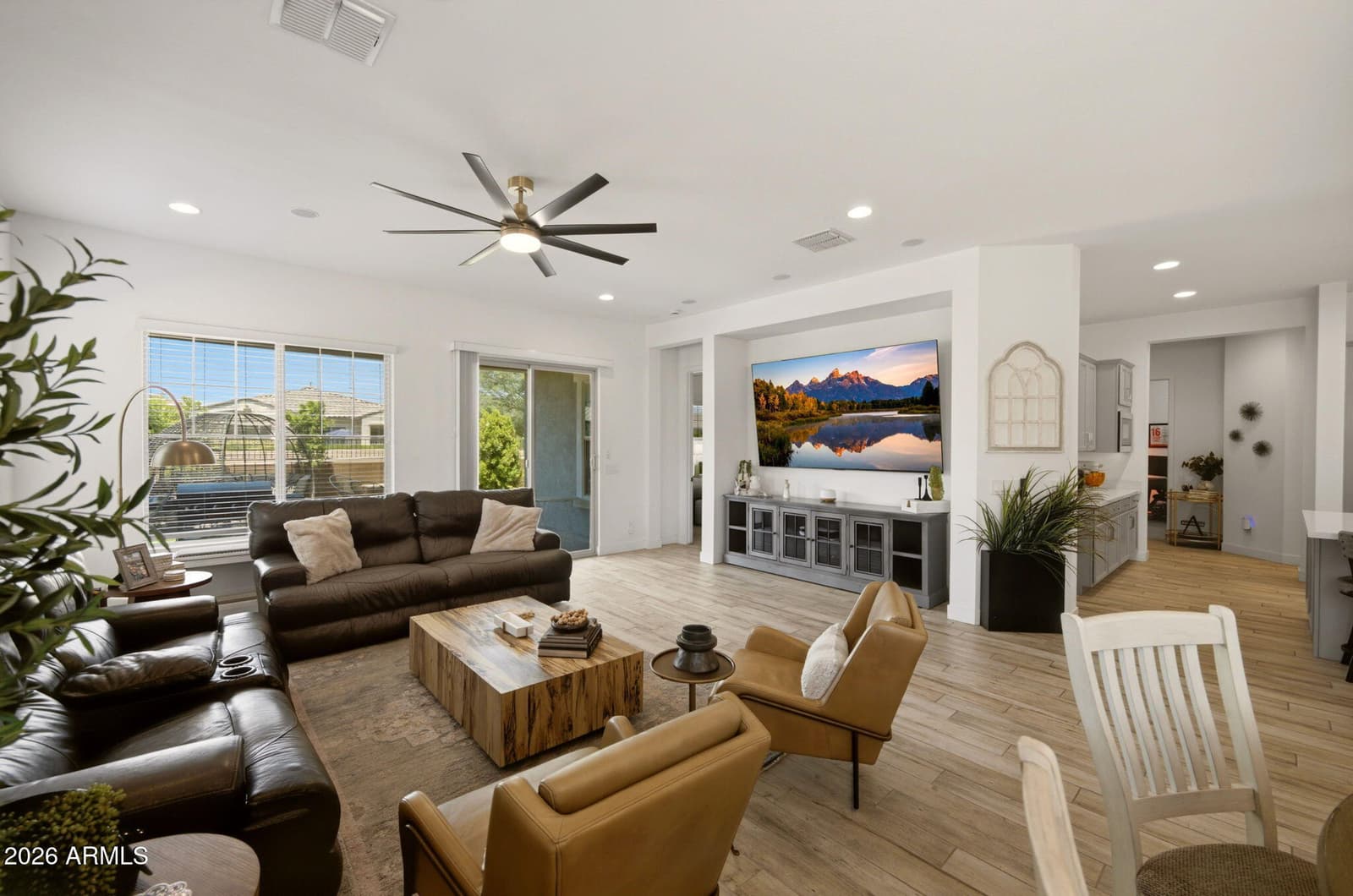 5660 N 85TH Drive, Glendale, AZ 85305 — photo 17 of 48