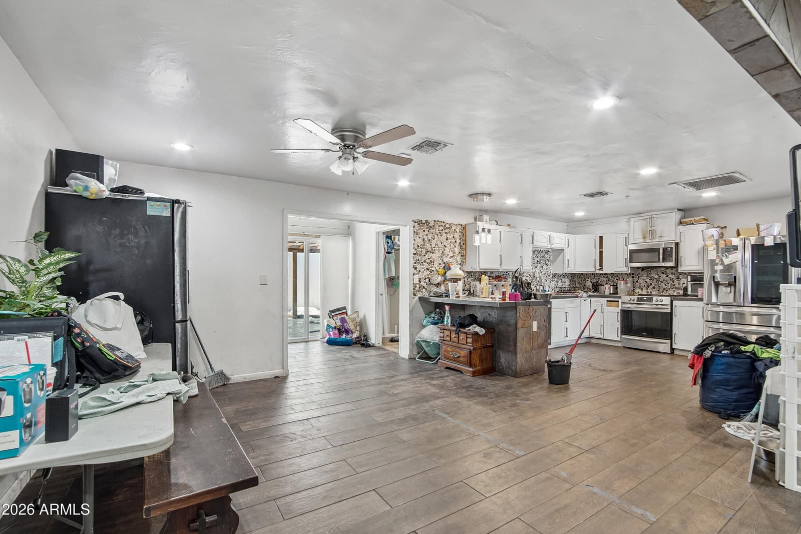 3829 W THUNDERBIRD Road, Phoenix, AZ 85053 — photo 9 of 29