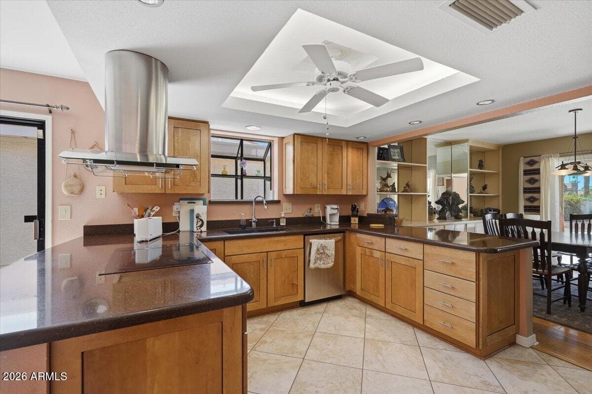 10413 E CHESTNUT Drive, Sun Lakes, AZ 85248 — photo 10 of 46