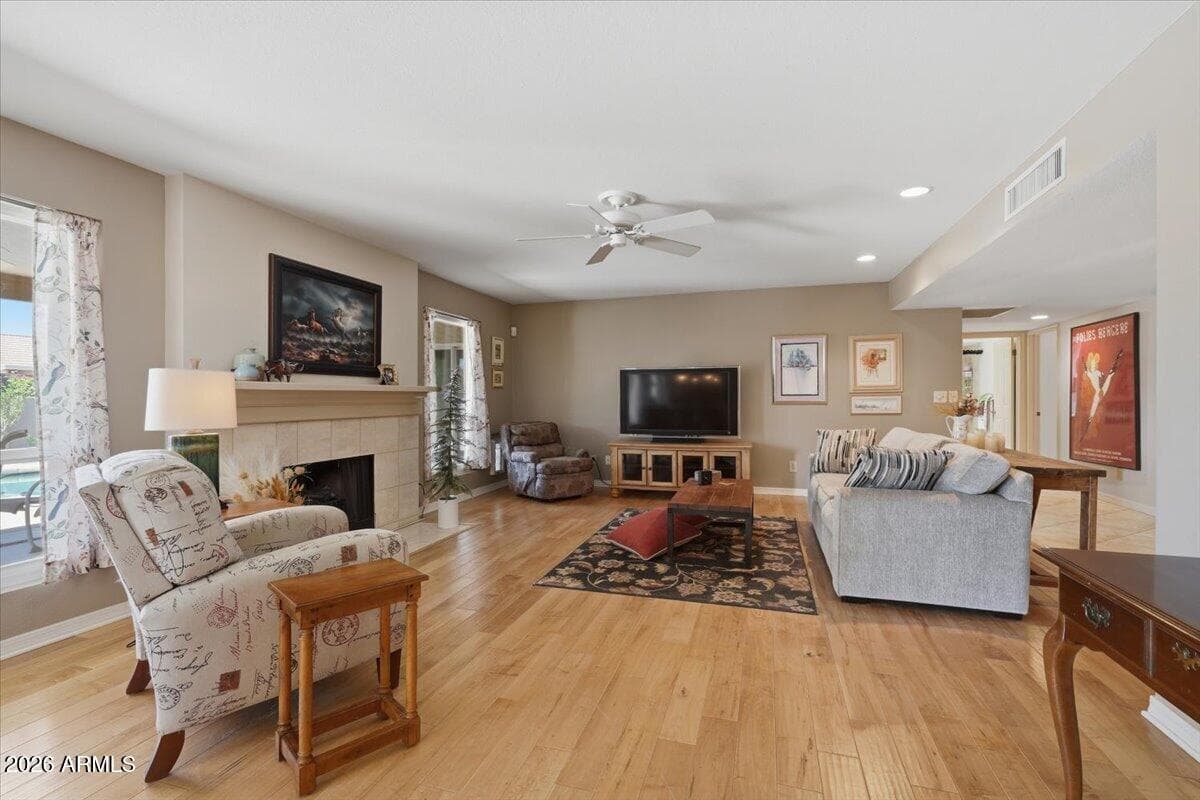 10413 E CHESTNUT Drive, Sun Lakes, AZ 85248 — photo 17 of 46