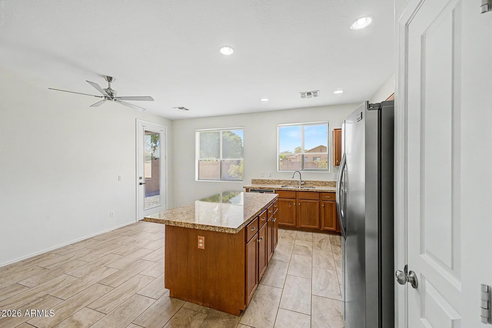 1553 E PRICKLY PEAR Place, Casa Grande, AZ 85122 — photo 11 of 29
