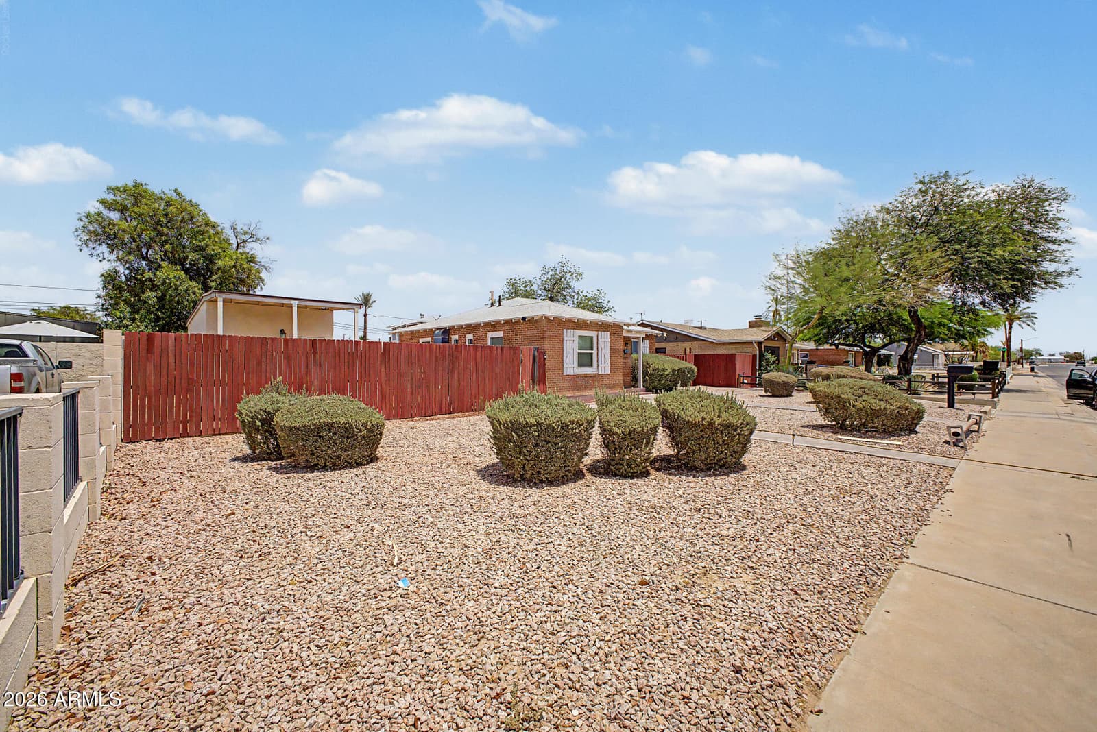 326 W PINKLEY Avenue, Coolidge, AZ 85128 — photo 5 of 38