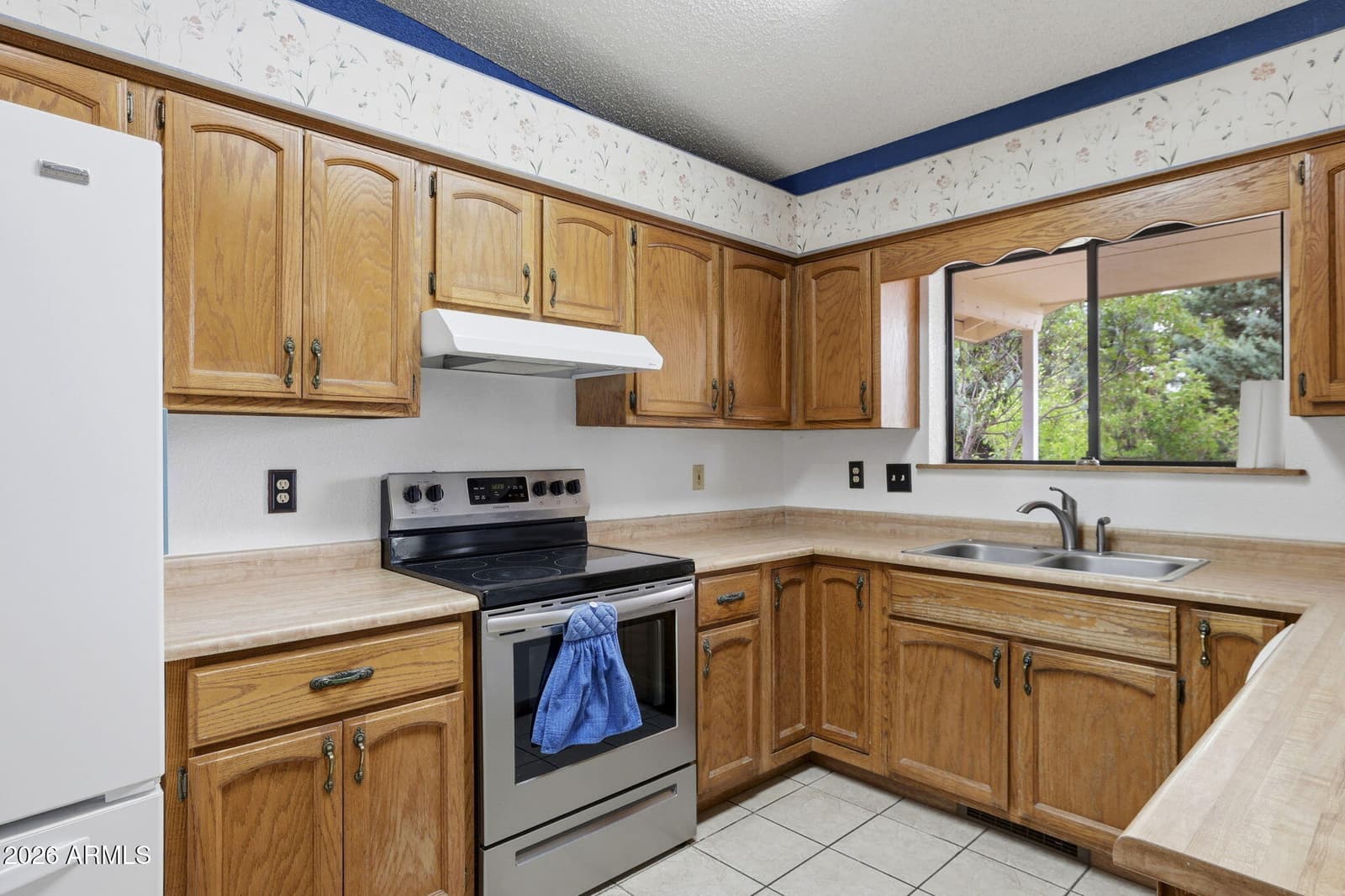 9116 E LONGHORN Drive, Prescott Valley, AZ 86314 — photo 12 of 30