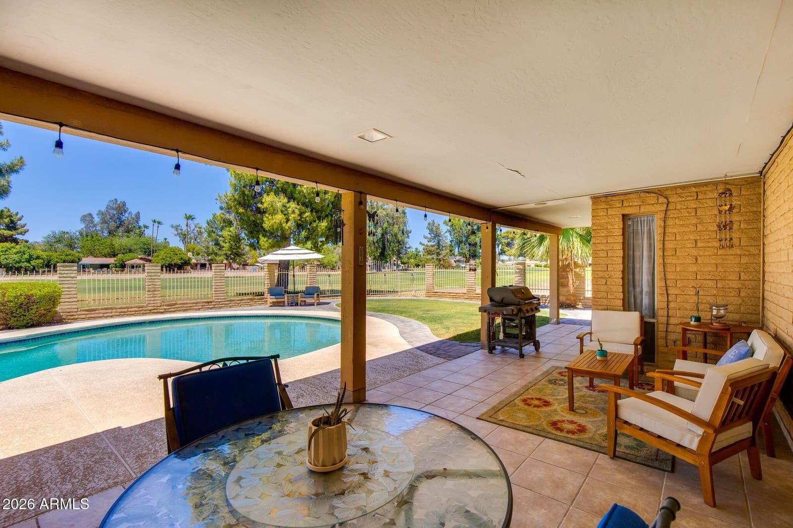 512 W MOON VALLEY Drive, Phoenix, AZ 85023 — photo 10 of 18