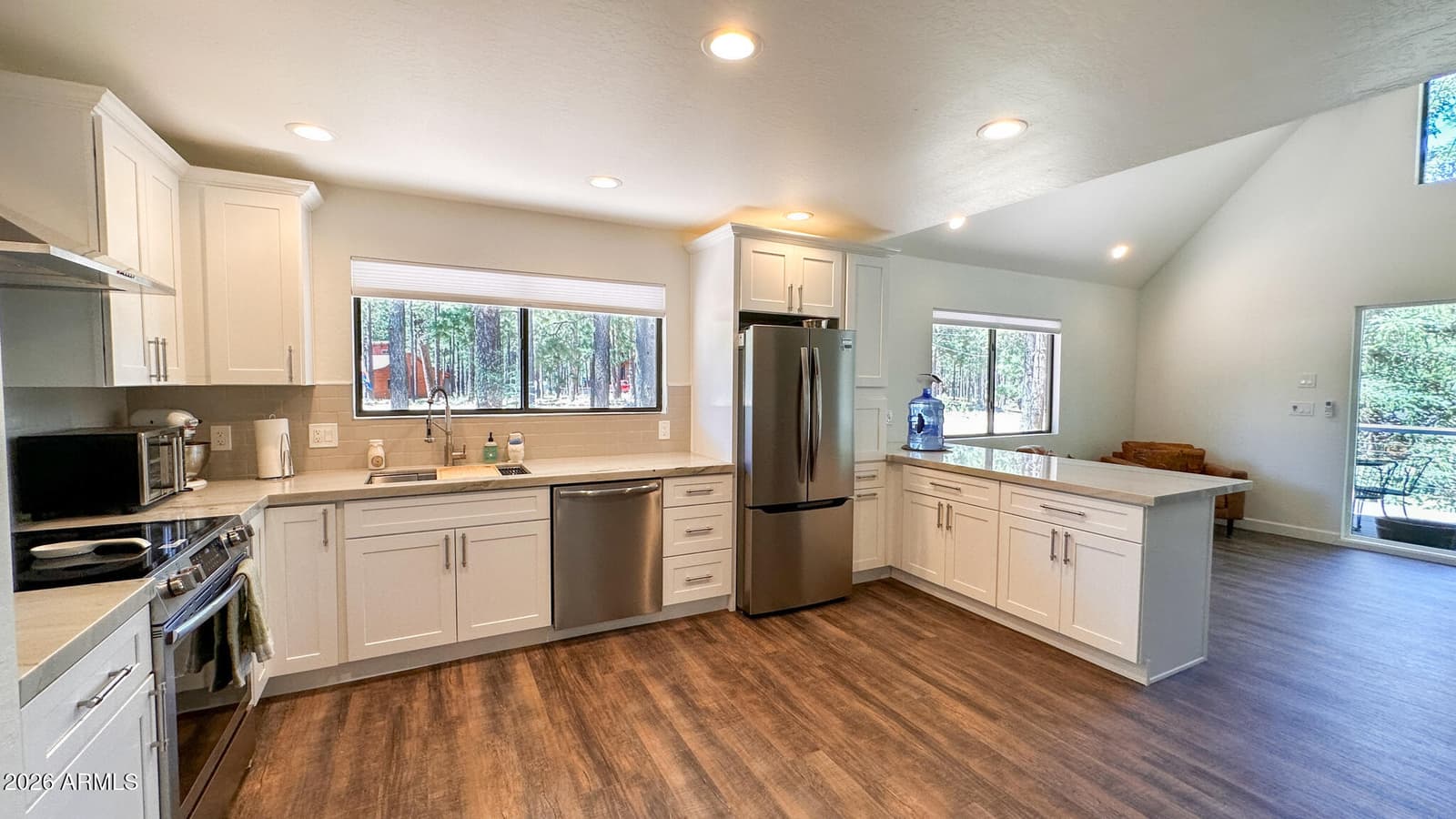 2186 SNOW Trail, Forest Lakes, AZ 85931 — photo 16 of 34