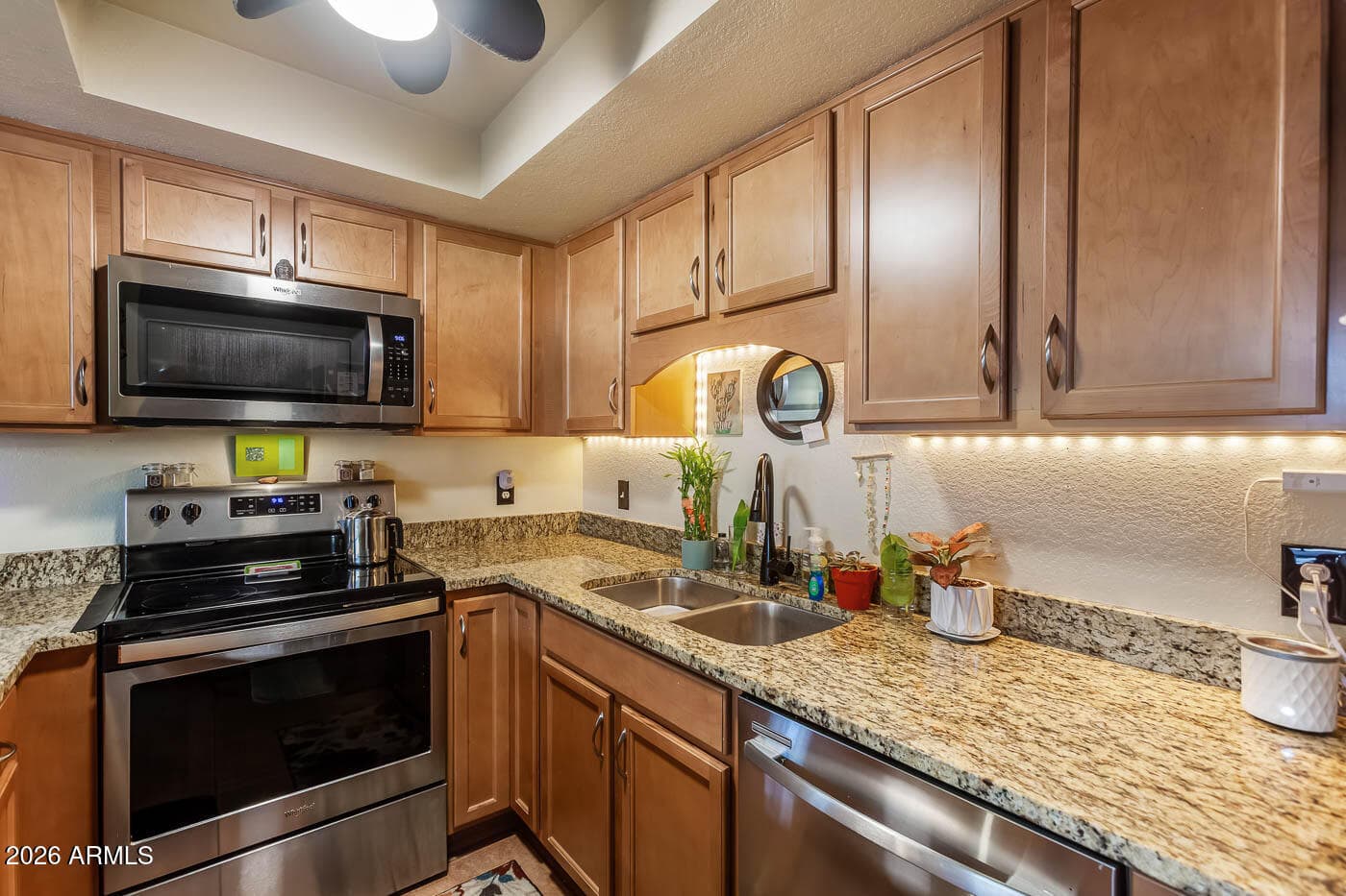 2040 S LONGMORE 70, Mesa, AZ 85202 — photo 4 of 28