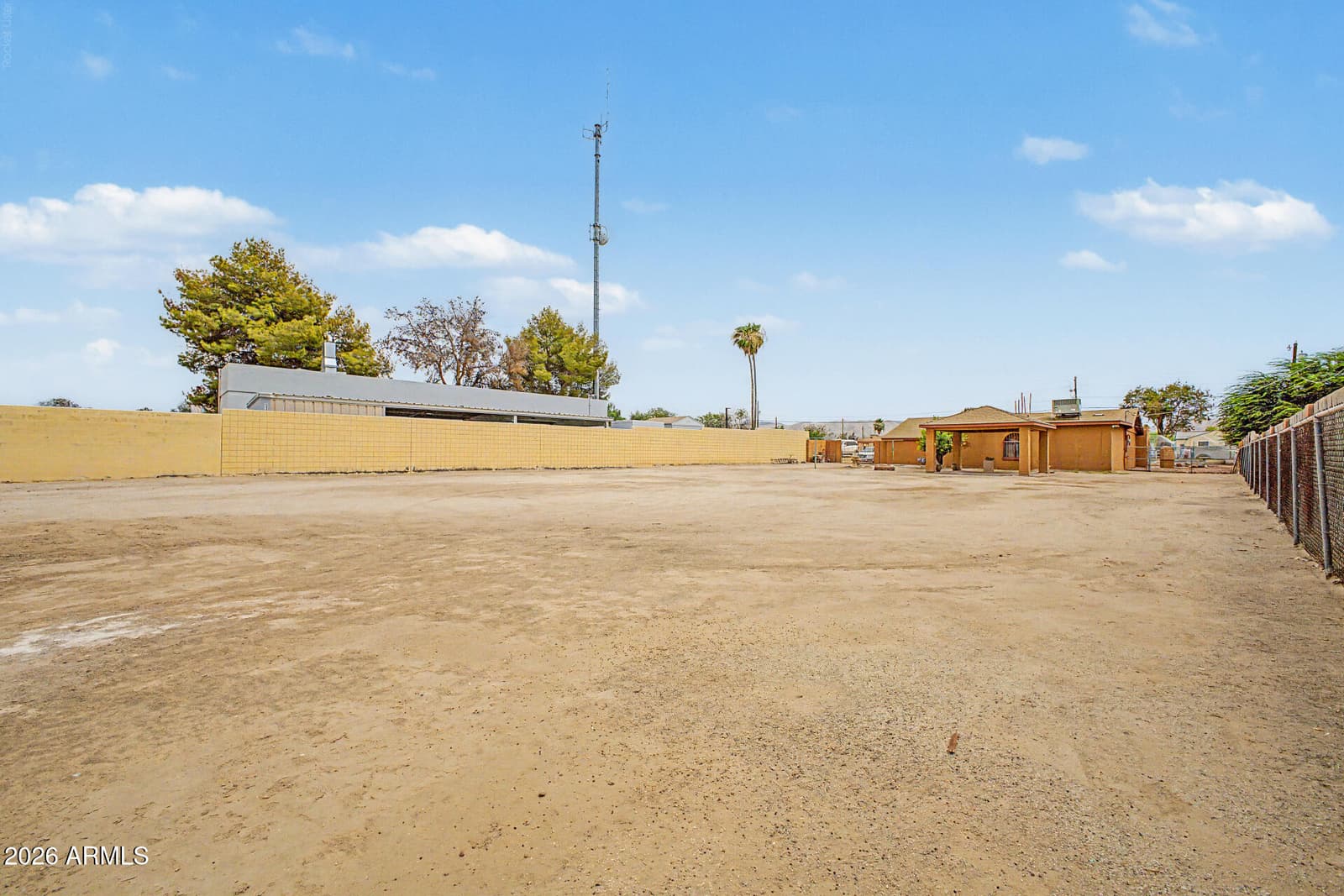 502 W SOUTHERN Avenue, Phoenix, AZ 85041 — photo 10 of 22