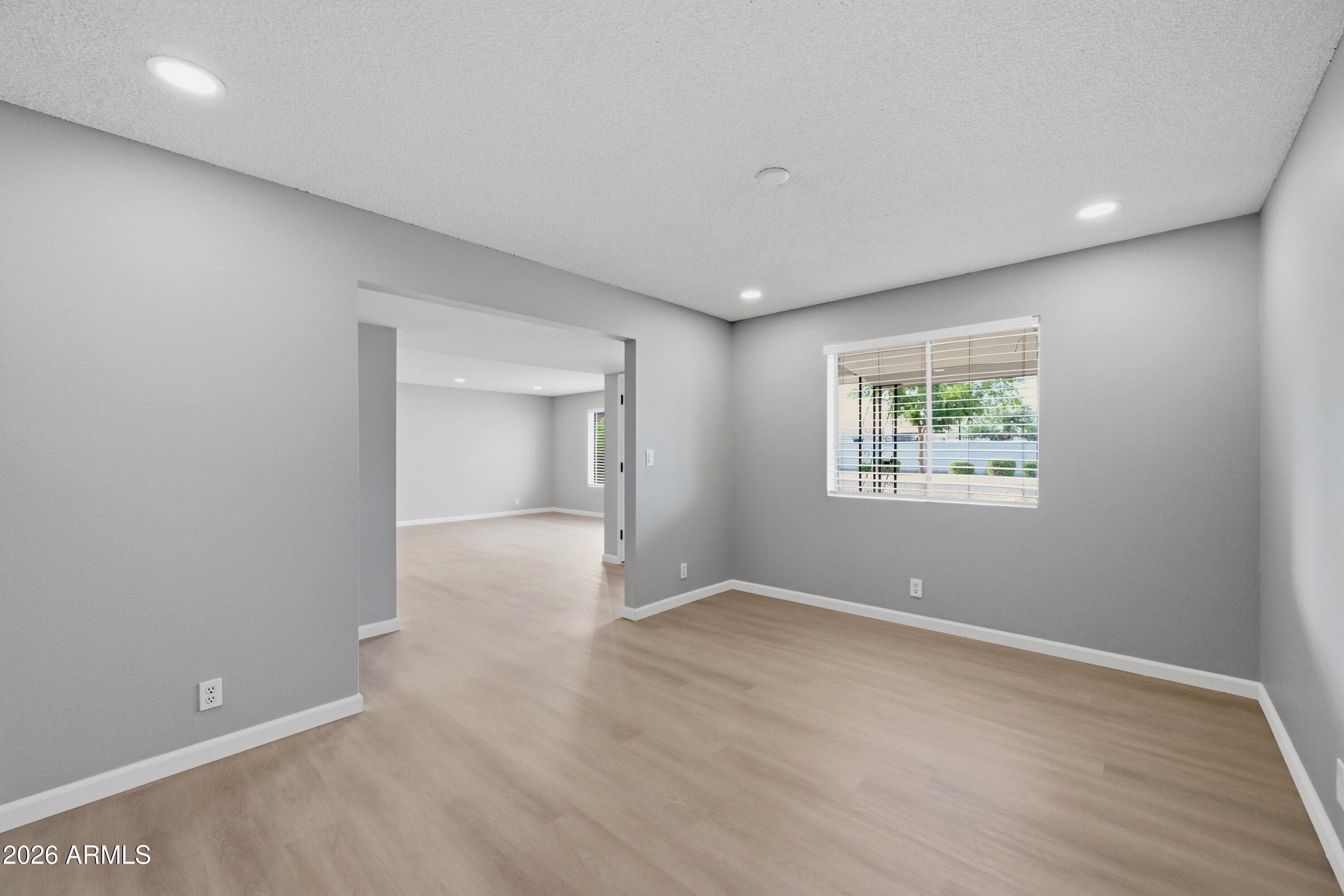 1221 E ELM Street, Phoenix, AZ 85014 — photo 14 of 35
