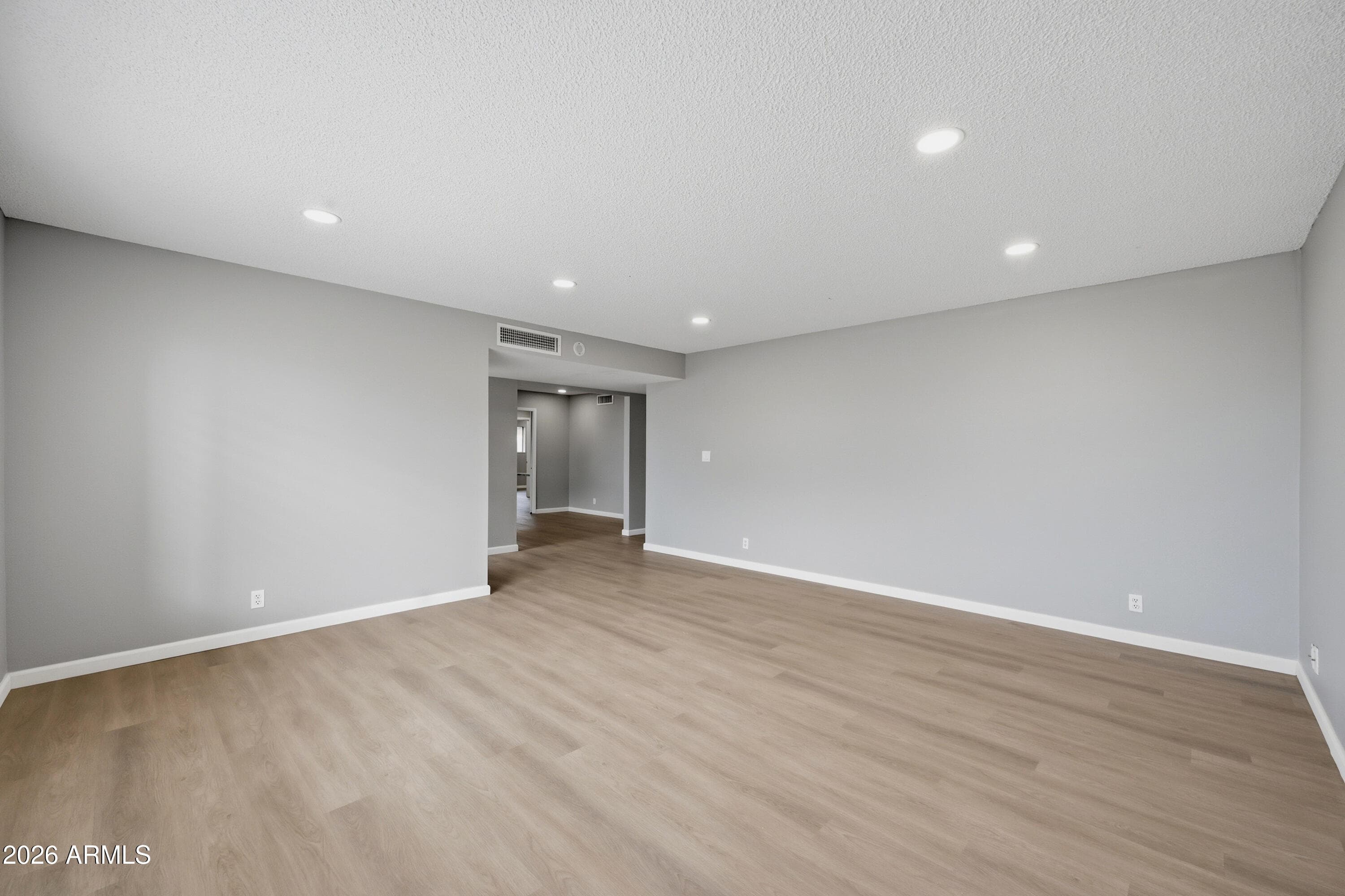 1221 E ELM Street, Phoenix, AZ 85014 — photo 17 of 35