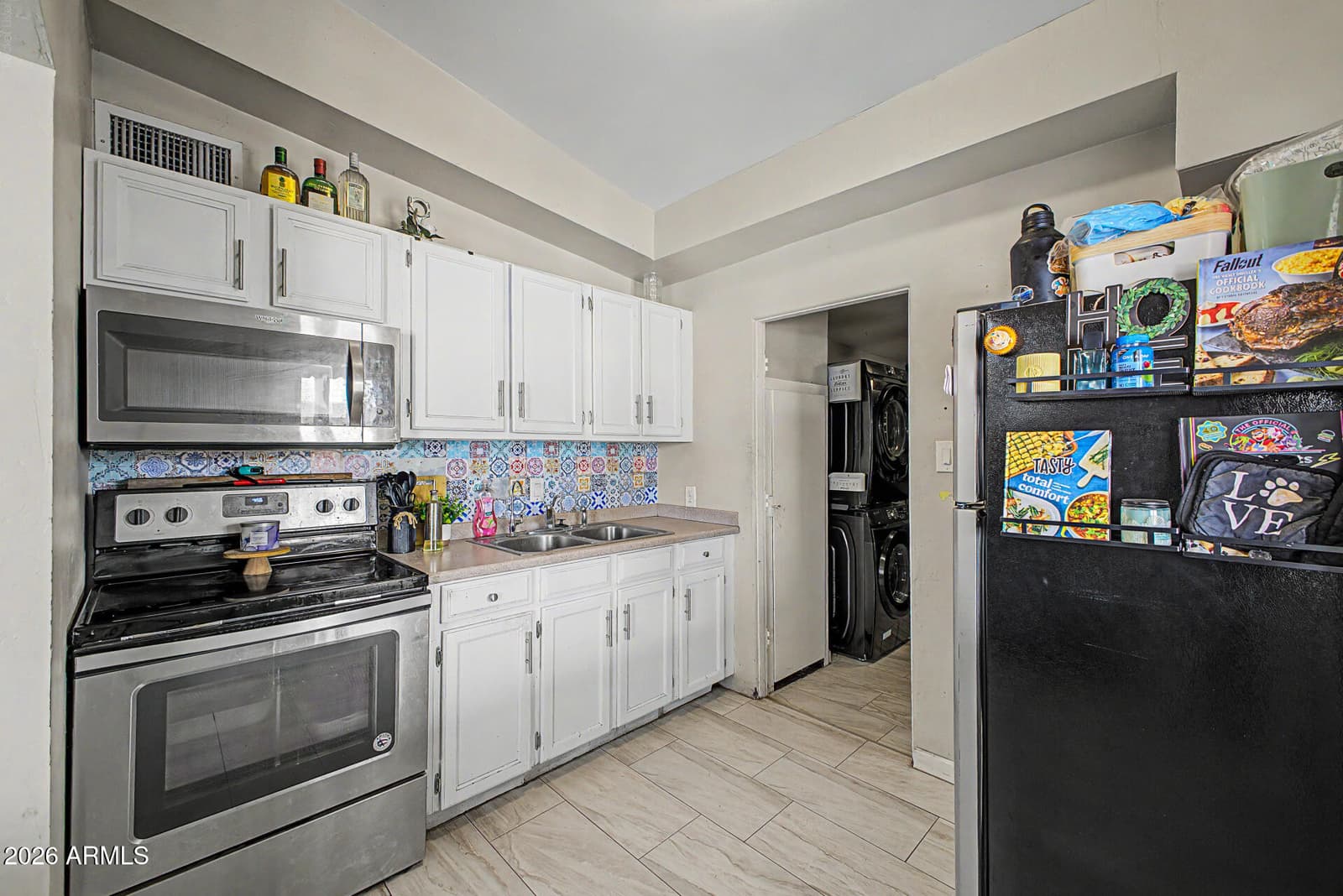 1817 N 38th Drive, Phoenix, AZ 85009 — photo 13 of 34