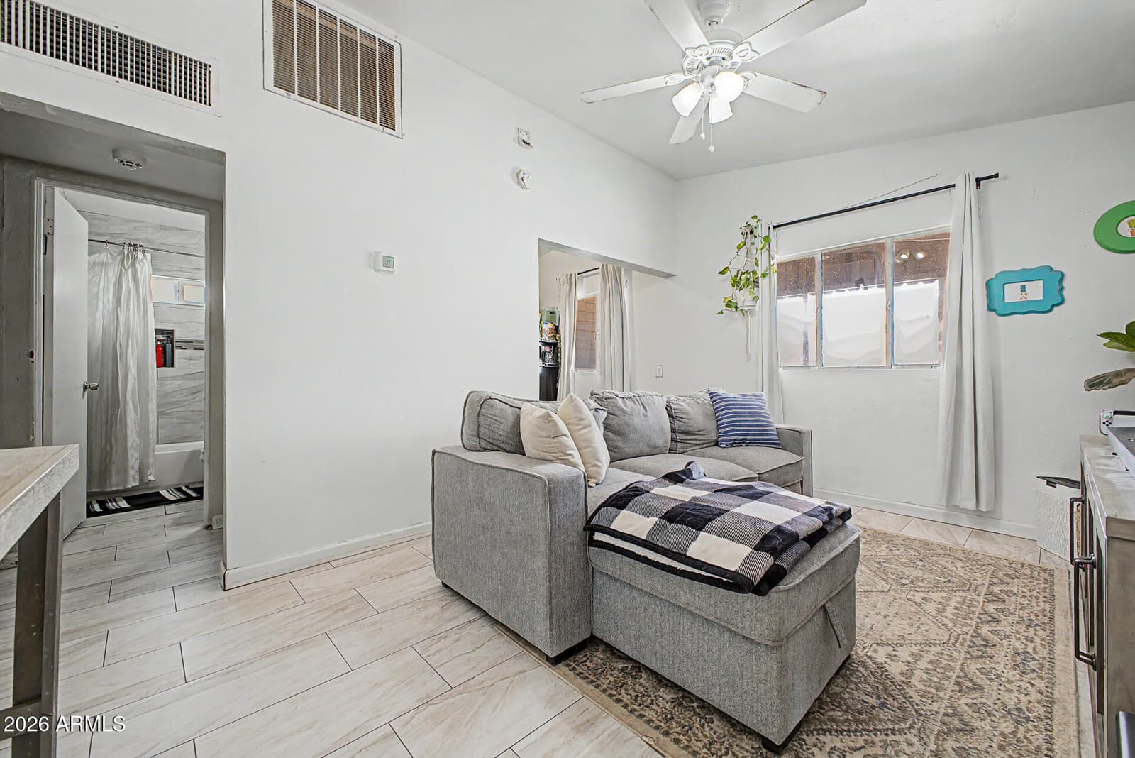 1817 N 38th Drive, Phoenix, AZ 85009 — photo 11 of 34