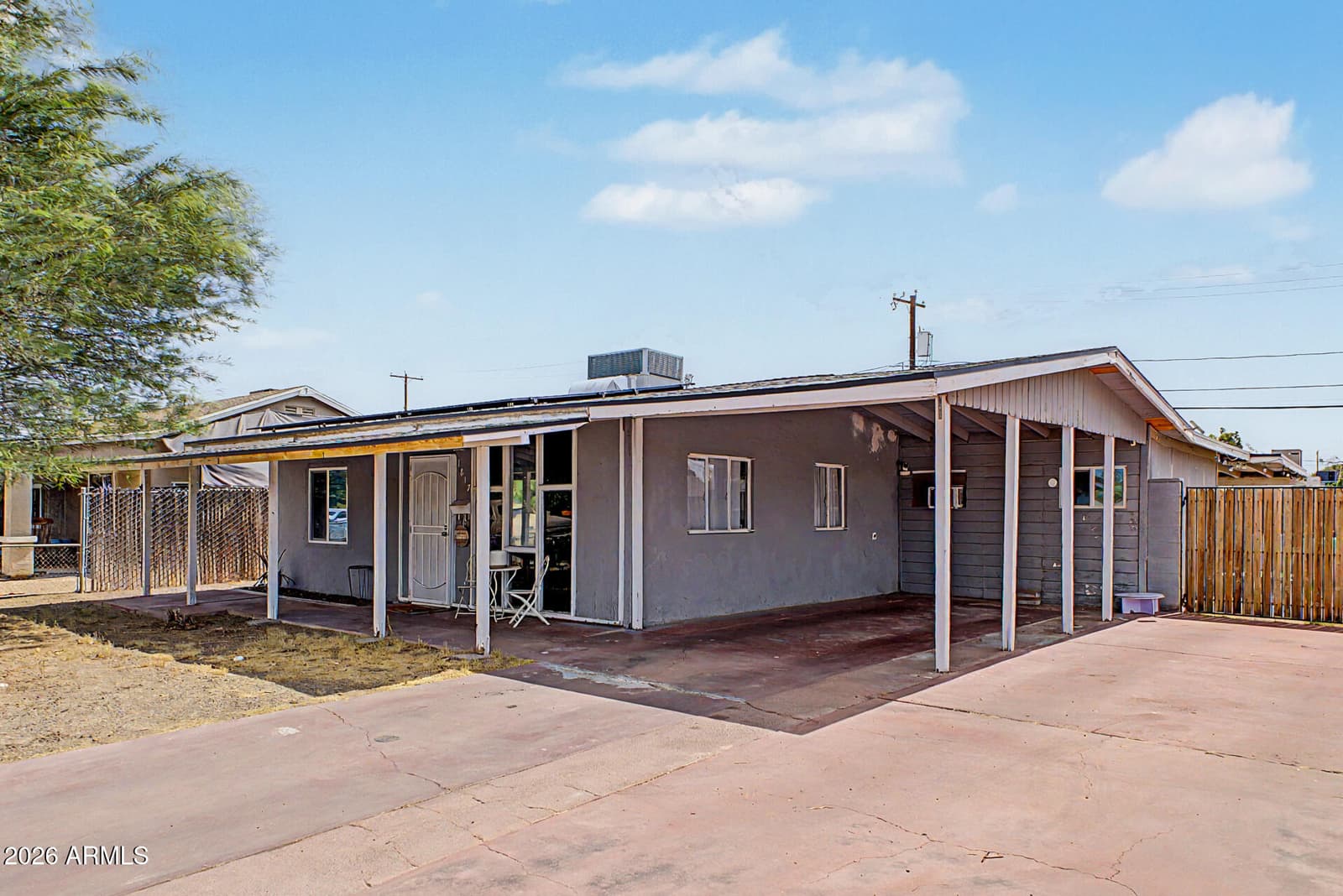 1817 N 38th Drive, Phoenix, AZ 85009 — photo 4 of 34