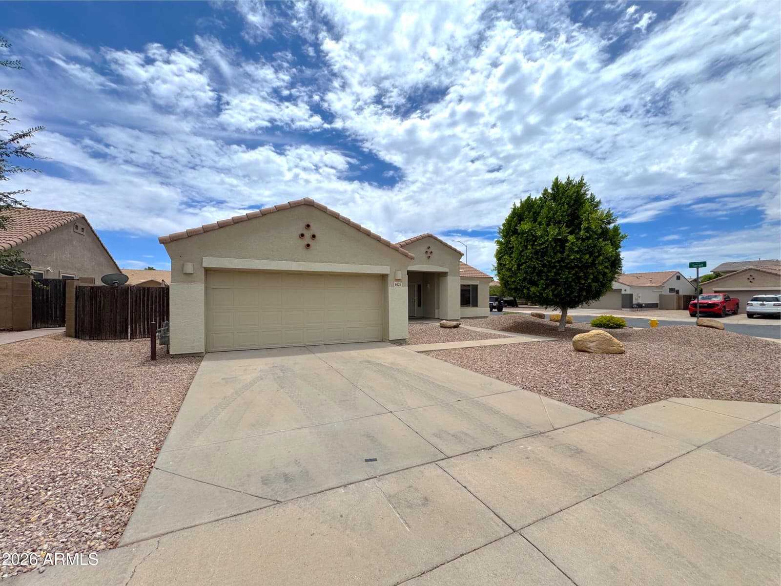8621 E OLLA Avenue, Mesa, AZ 85212 — photo 2 of 25