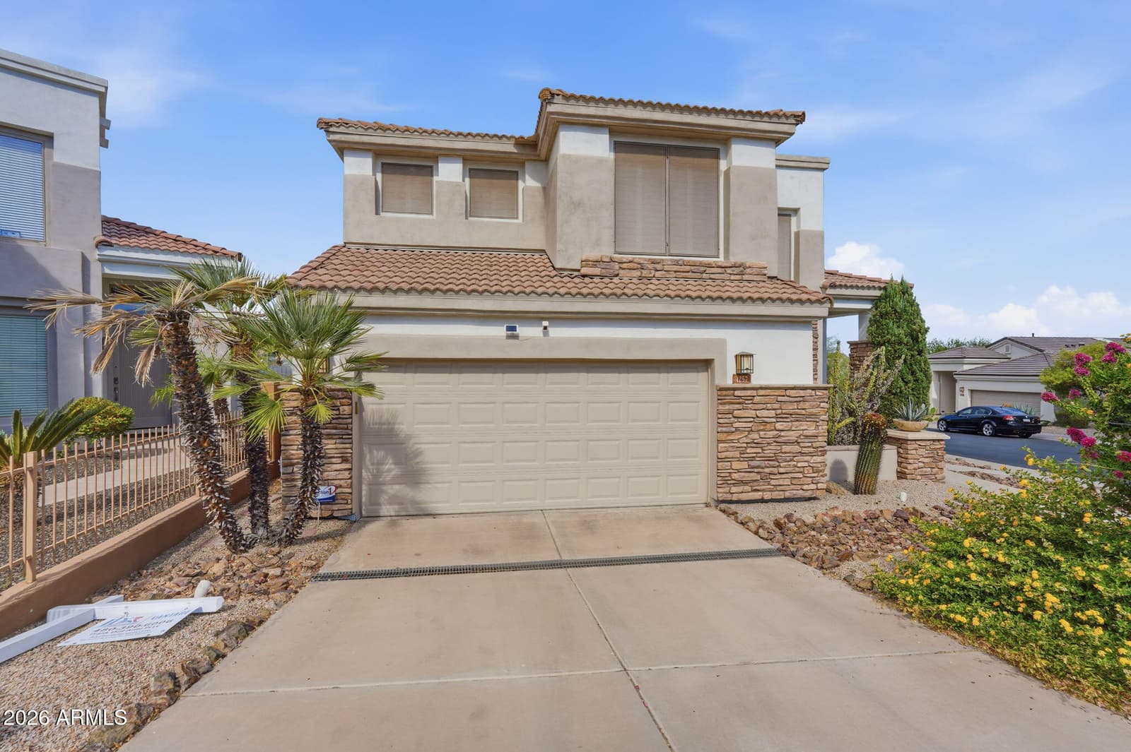 1257 E VOLTAIRE Avenue, Phoenix, AZ 85022 — photo 2 of 35