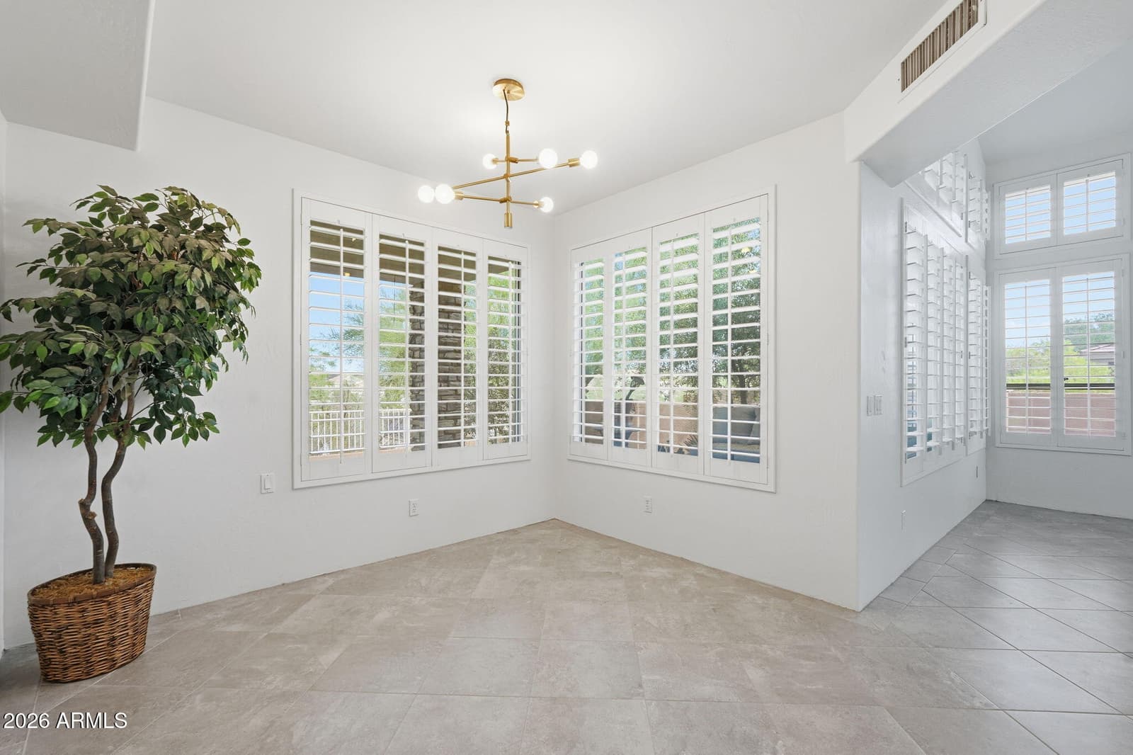 1257 E VOLTAIRE Avenue, Phoenix, AZ 85022 — photo 9 of 35