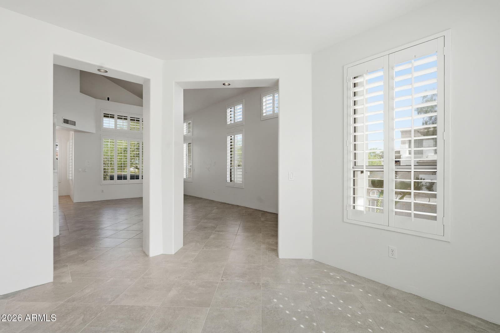 1257 E VOLTAIRE Avenue, Phoenix, AZ 85022 — photo 12 of 35