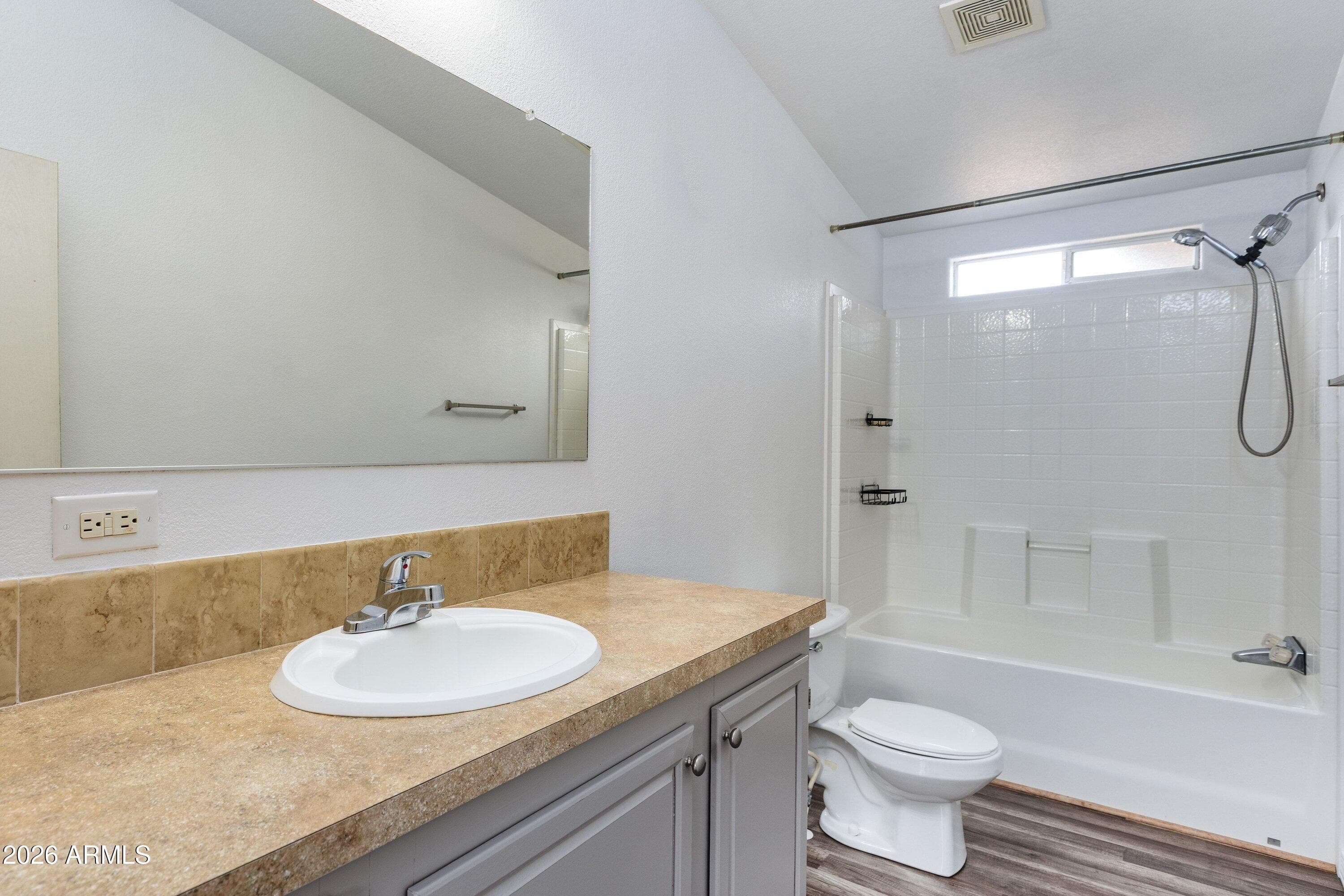 8429 PINON Drive, Show Low, AZ 85901 — photo 14 of 34