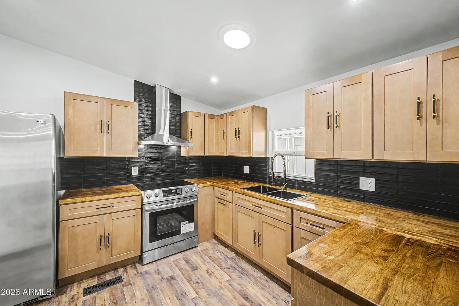 8601 N 71st Avenue 57, Glendale, AZ 85301 — photo 10 of 23