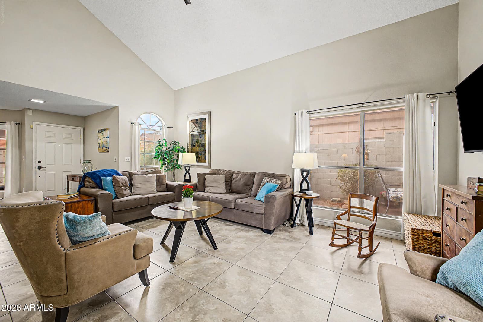 510 E WESCOTT Drive, Phoenix, AZ 85024 — photo 4 of 18
