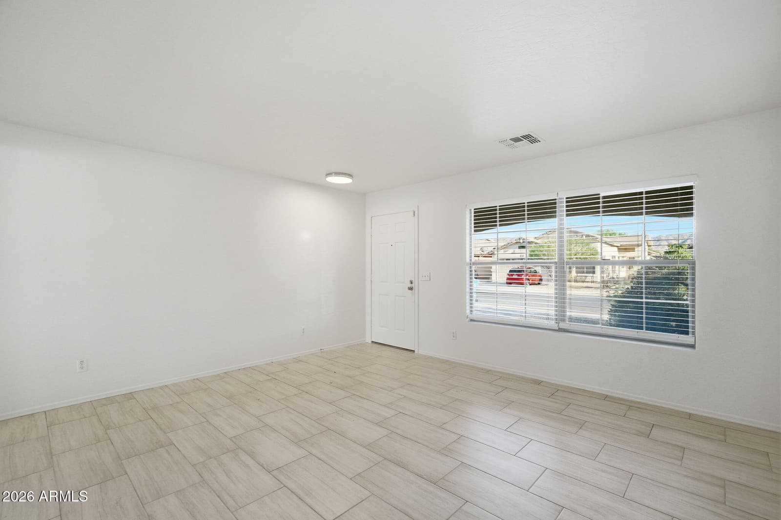 3122 W PARK Street, Phoenix, AZ 85041 — photo 4 of 29