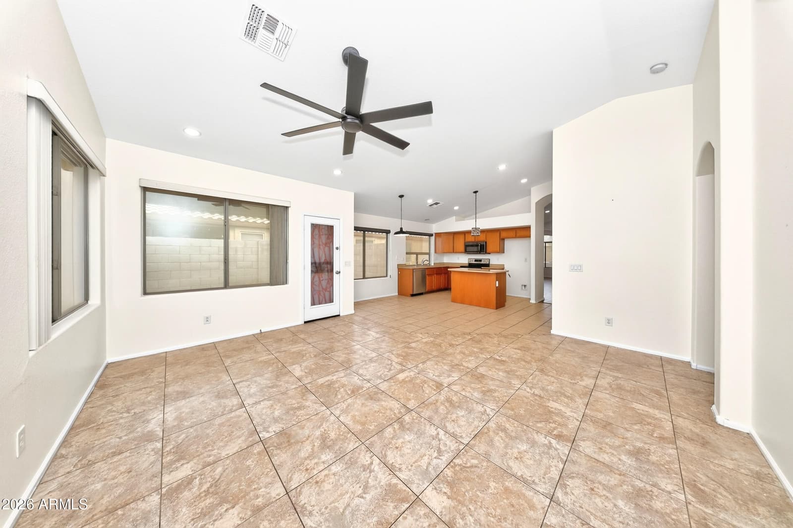 5016 S ROVEY Parkway, Buckeye, AZ 85326 — photo 12 of 31