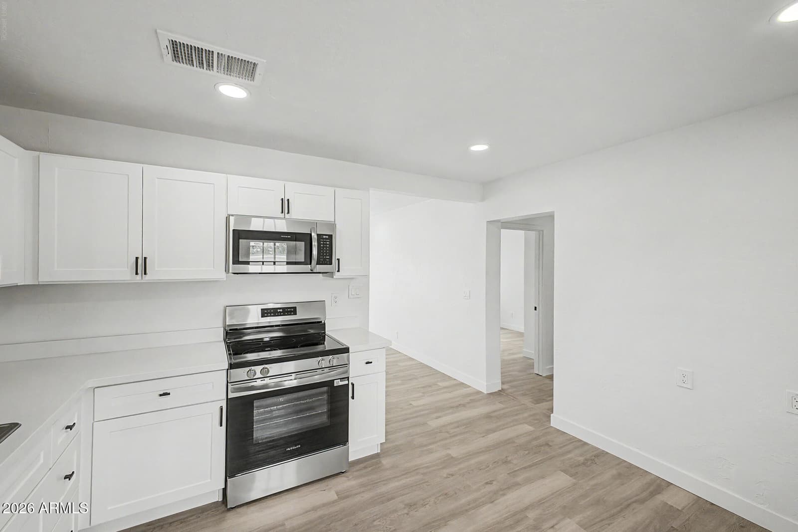640 S PASADENA, Mesa, AZ 85210 — photo 12 of 26