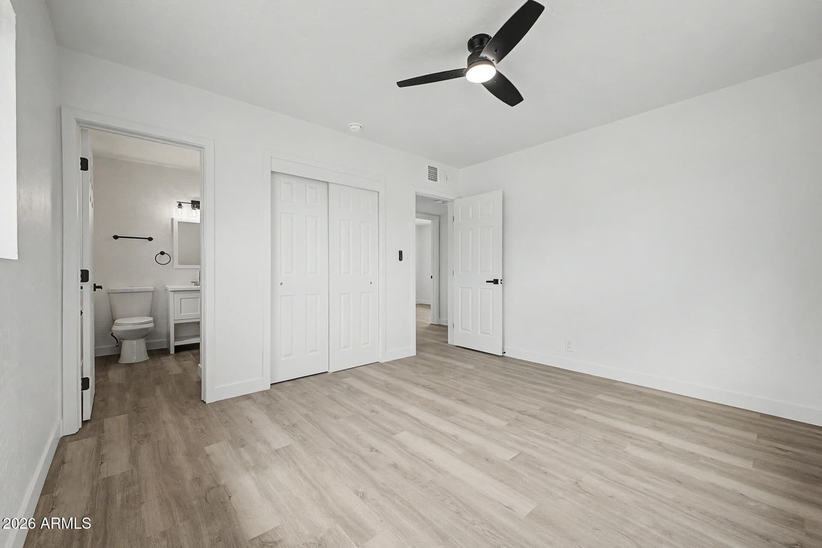 640 S PASADENA, Mesa, AZ 85210 — photo 3 of 26