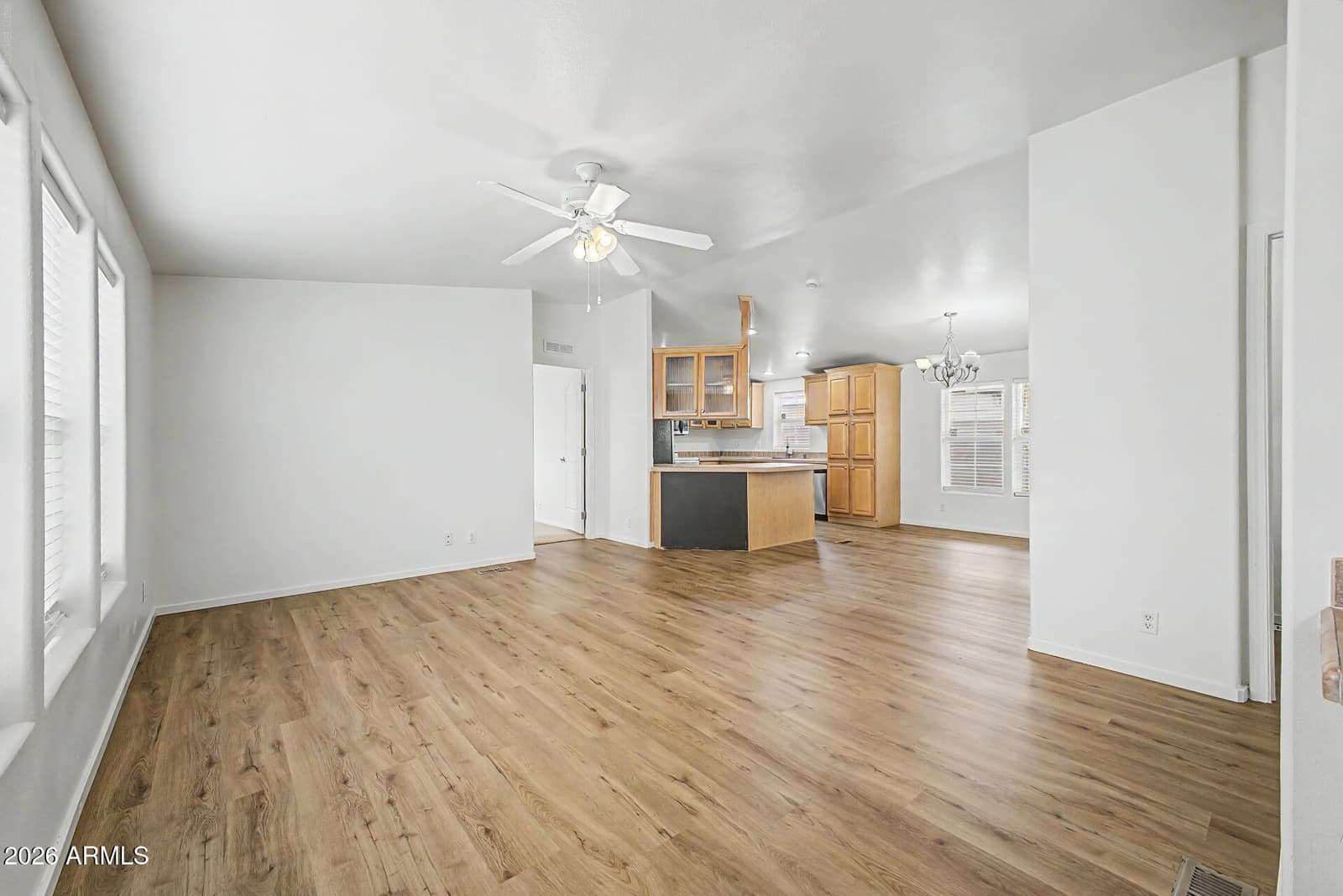8601 N 103RD Avenue 185, Peoria, AZ 85345 — photo 9 of 29