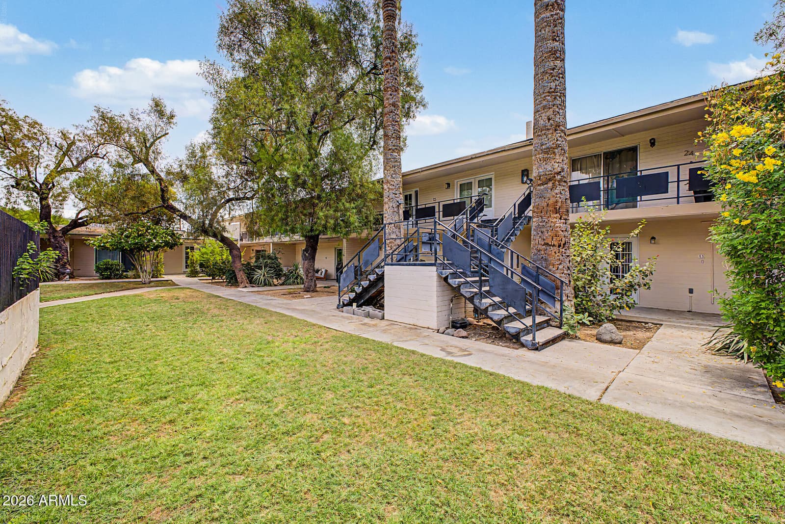 3505 E CAMPBELL Avenue 11, Phoenix, AZ 85018 — photo 4 of 30