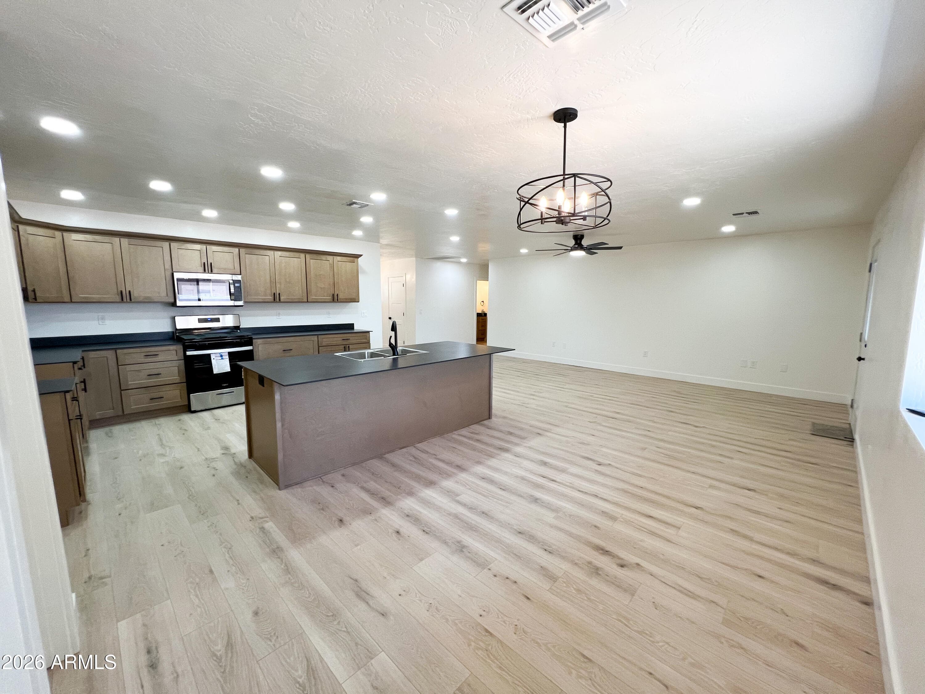 109 Encanto Drive, Holbrook, AZ 86025 — photo 5 of 21