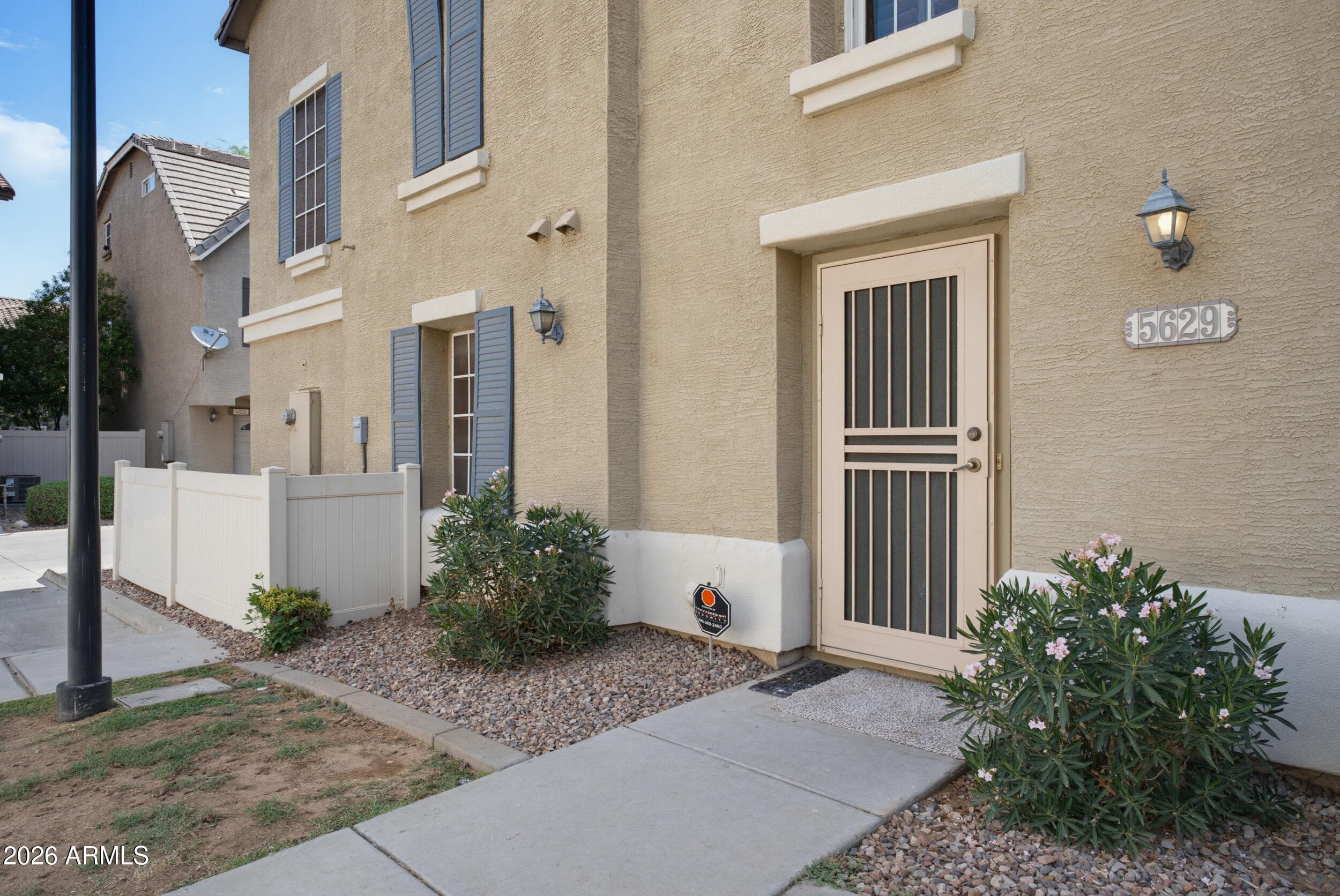 5629 S 21st Place, Phoenix, AZ 85040 — photo 3 of 36