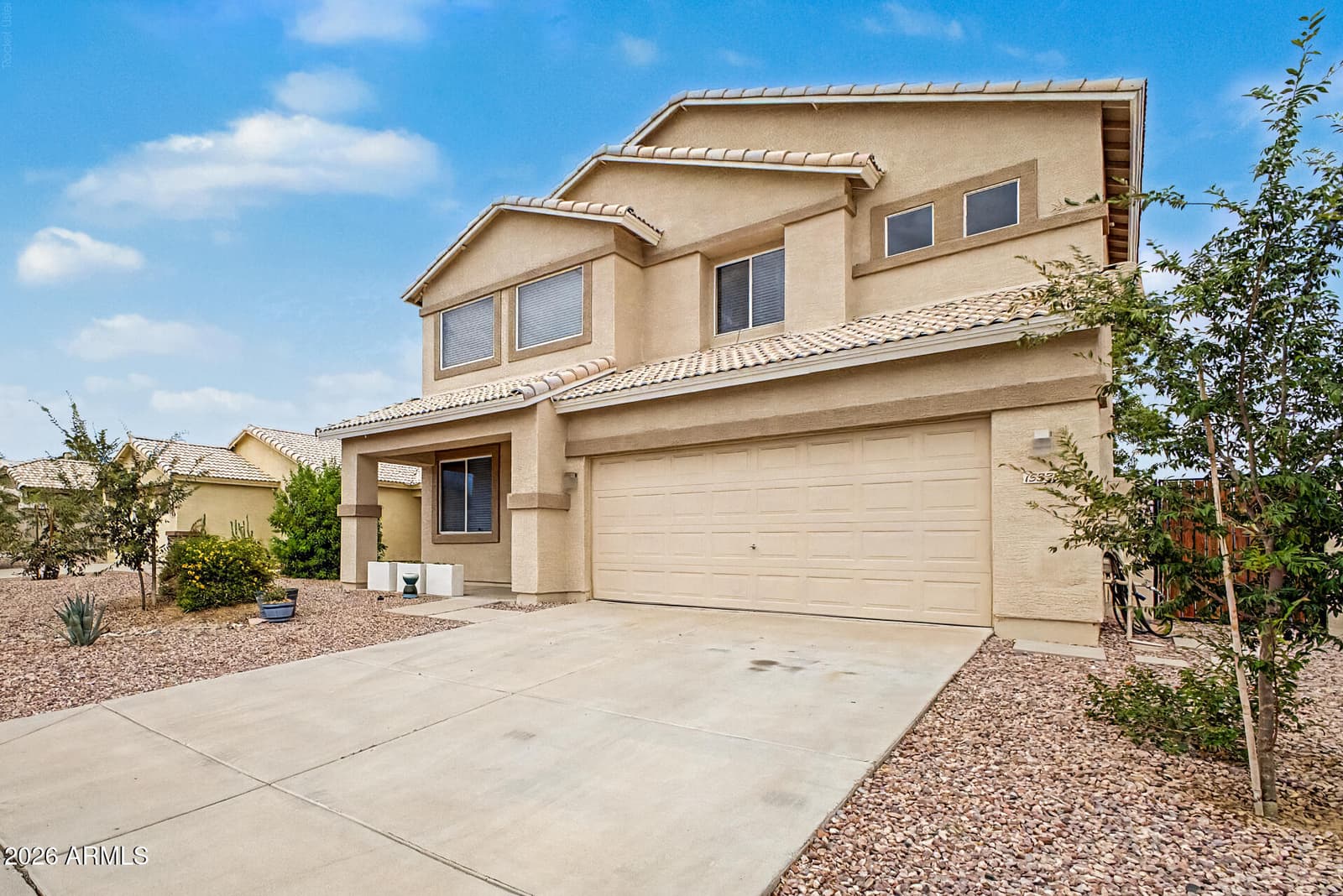 15338 W MAUNA LOA Lane, Surprise, AZ 85379 — photo 3 of 39