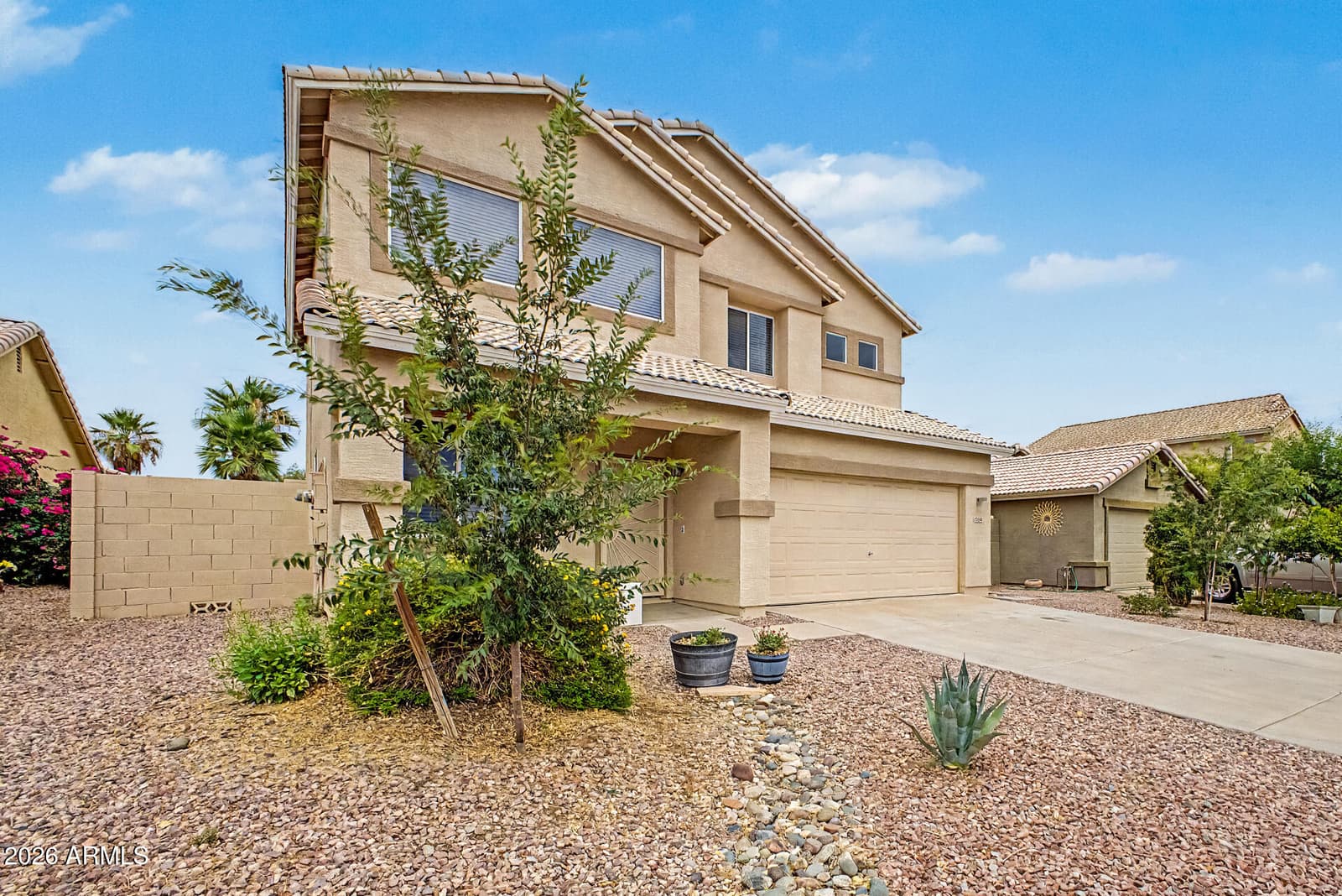 15338 W MAUNA LOA Lane, Surprise, AZ 85379 — photo 5 of 39