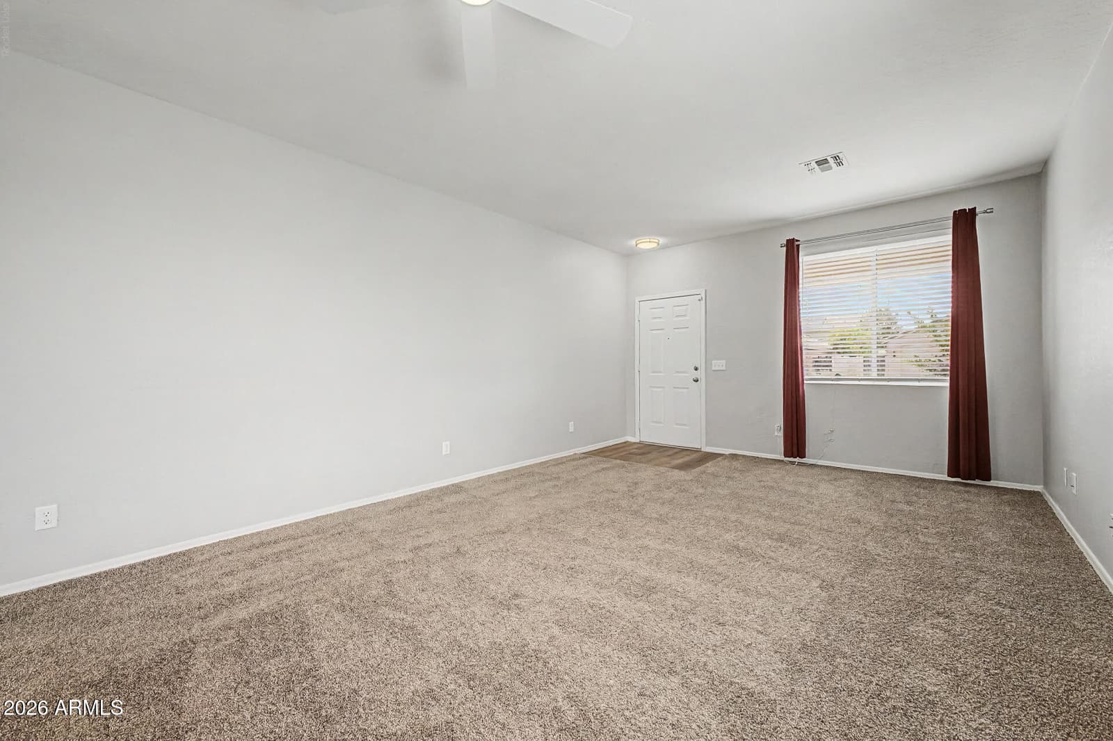 15338 W MAUNA LOA Lane, Surprise, AZ 85379 — photo 8 of 39