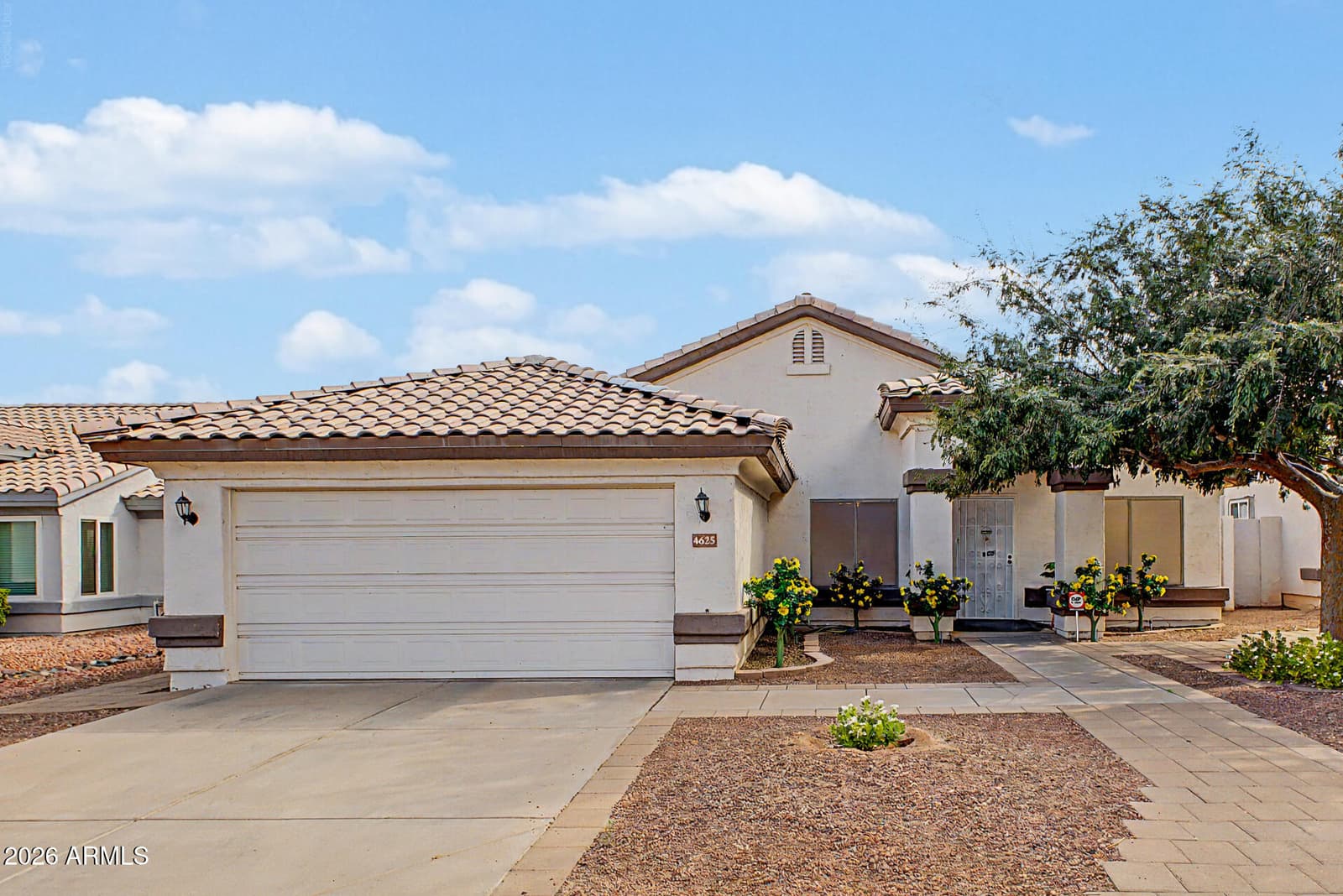4625 E LAVENDER Lane, Phoenix, AZ 85044