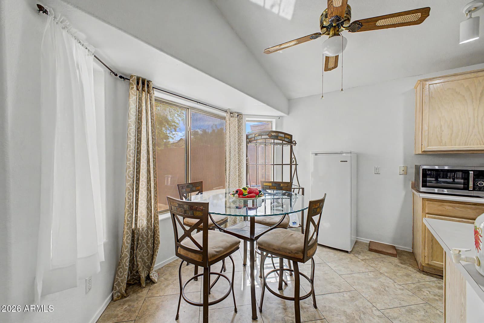 4625 E LAVENDER Lane, Phoenix, AZ 85044 — photo 10 of 35