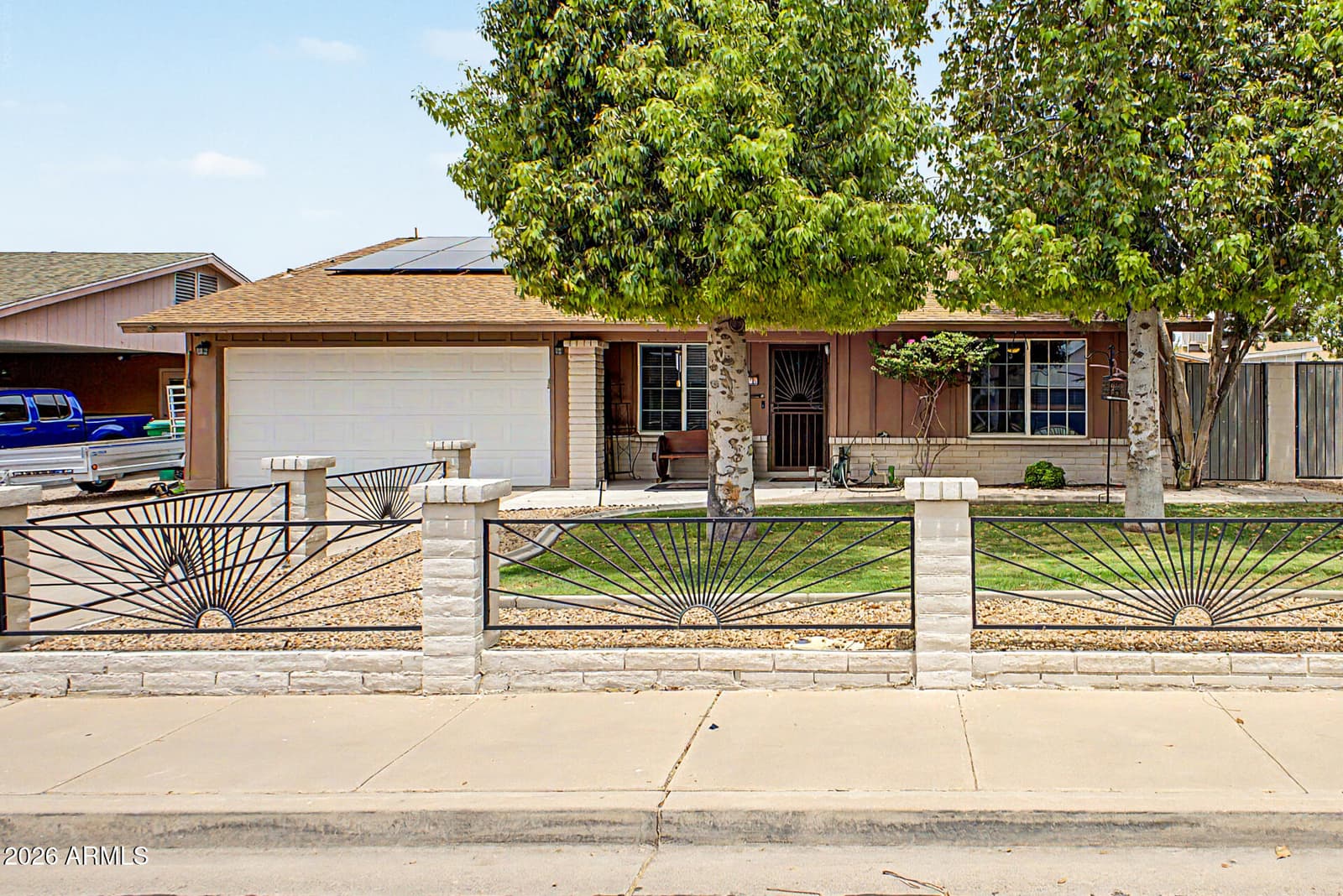 2214 E HOLMES Avenue, Mesa, AZ 85204 — photo 6 of 51