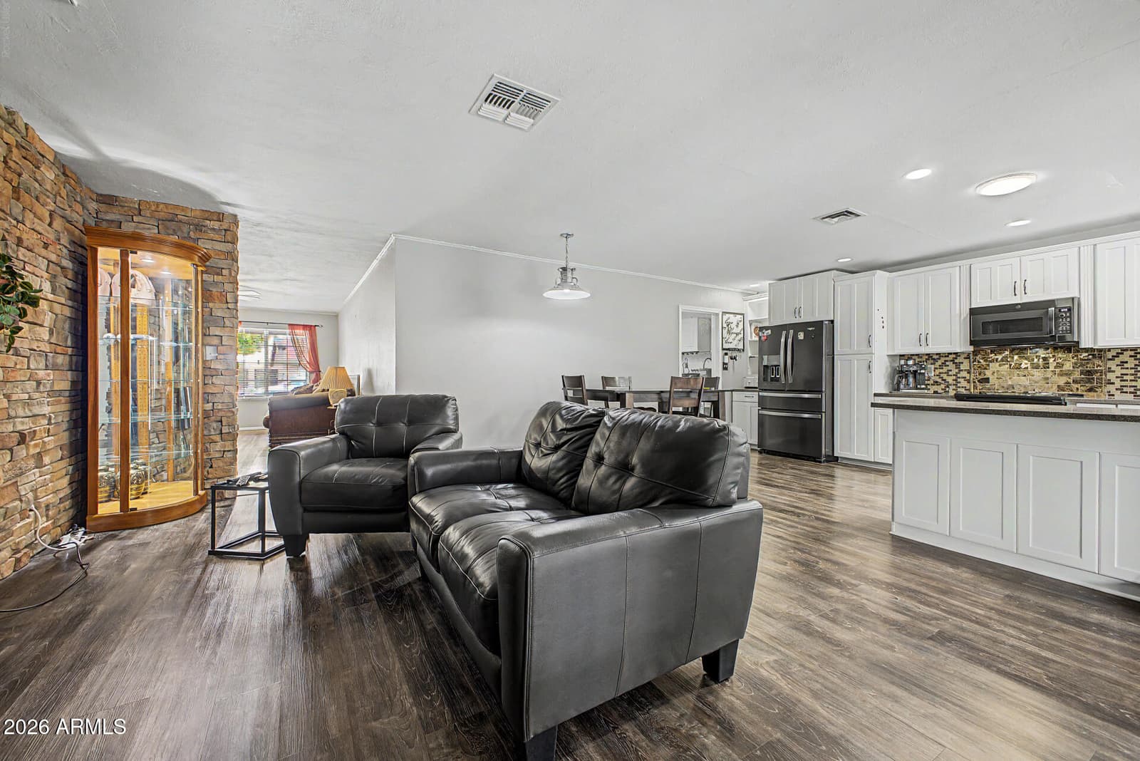 2214 E HOLMES Avenue, Mesa, AZ 85204 — photo 11 of 51