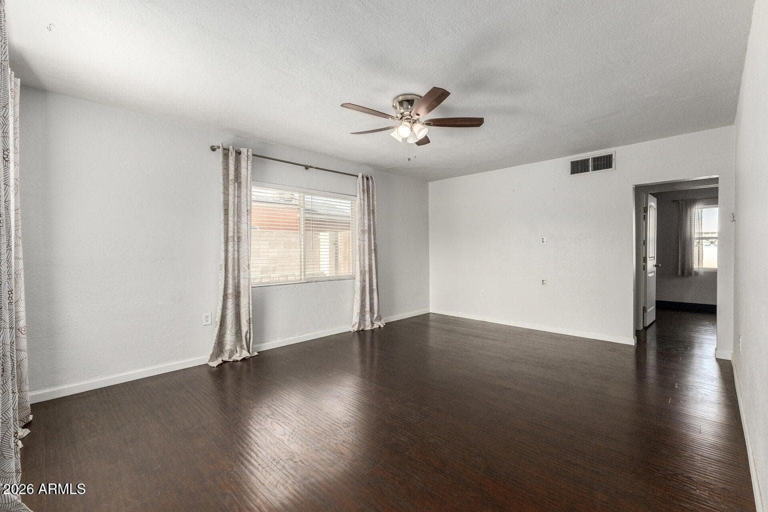 1614 W LYNWOOD Street, Phoenix, AZ 85007 — photo 2 of 13