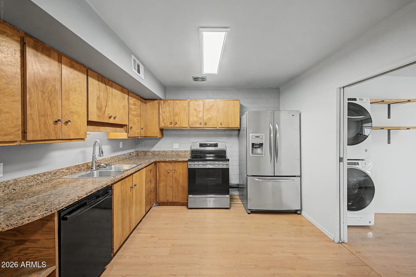 2541 W ROSE Lane A4, Phoenix, AZ 85017 — photo 10 of 32