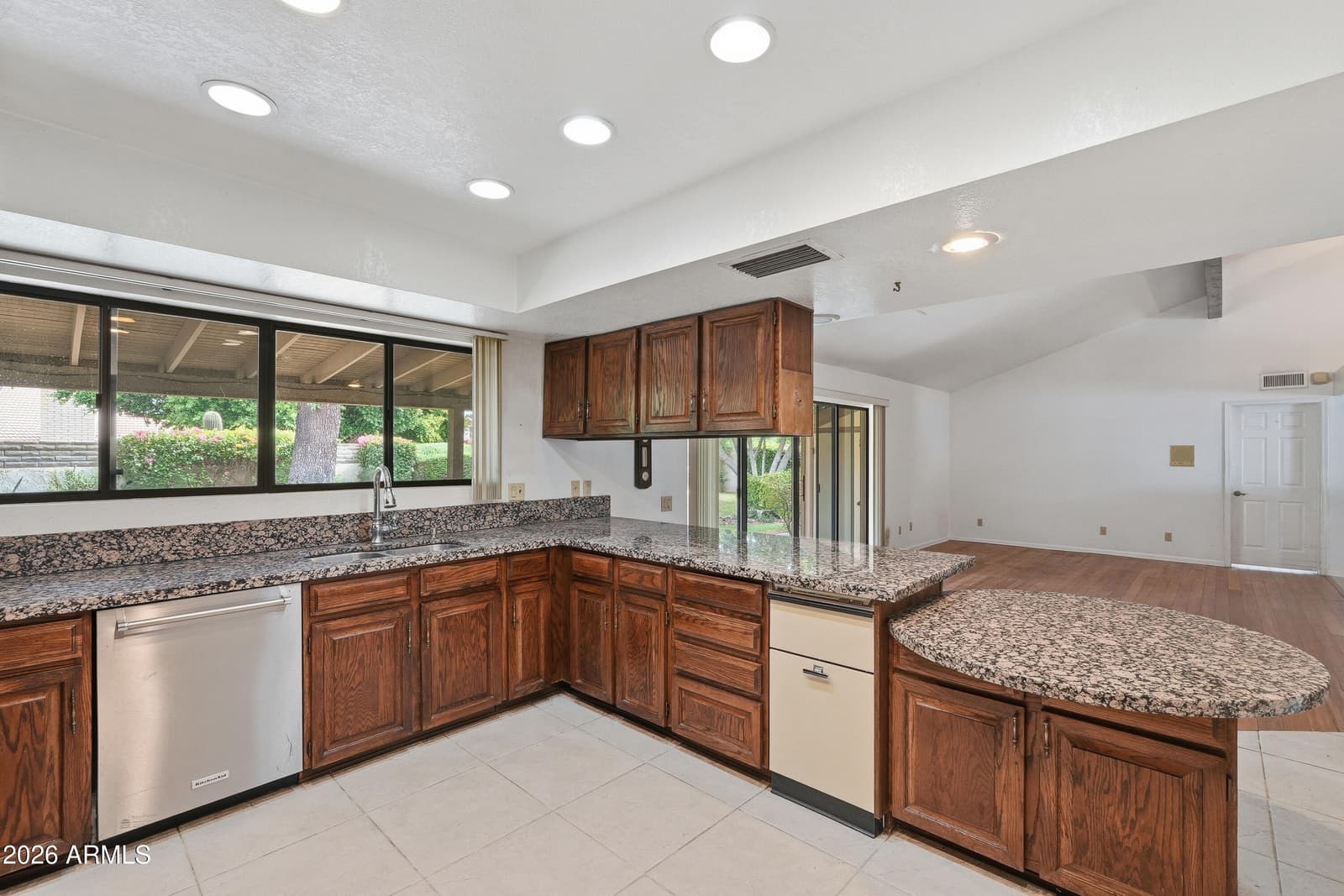 1204 E COMMODORE Place, Tempe, AZ 85283 — photo 9 of 21