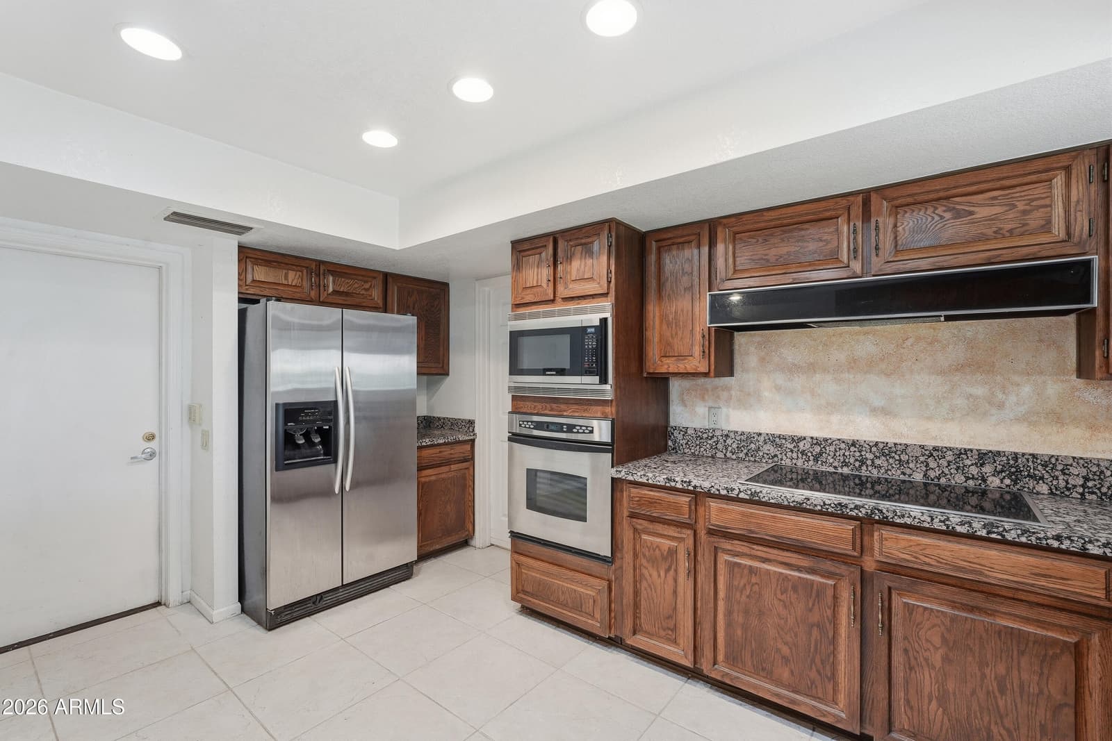 1204 E COMMODORE Place, Tempe, AZ 85283 — photo 10 of 21