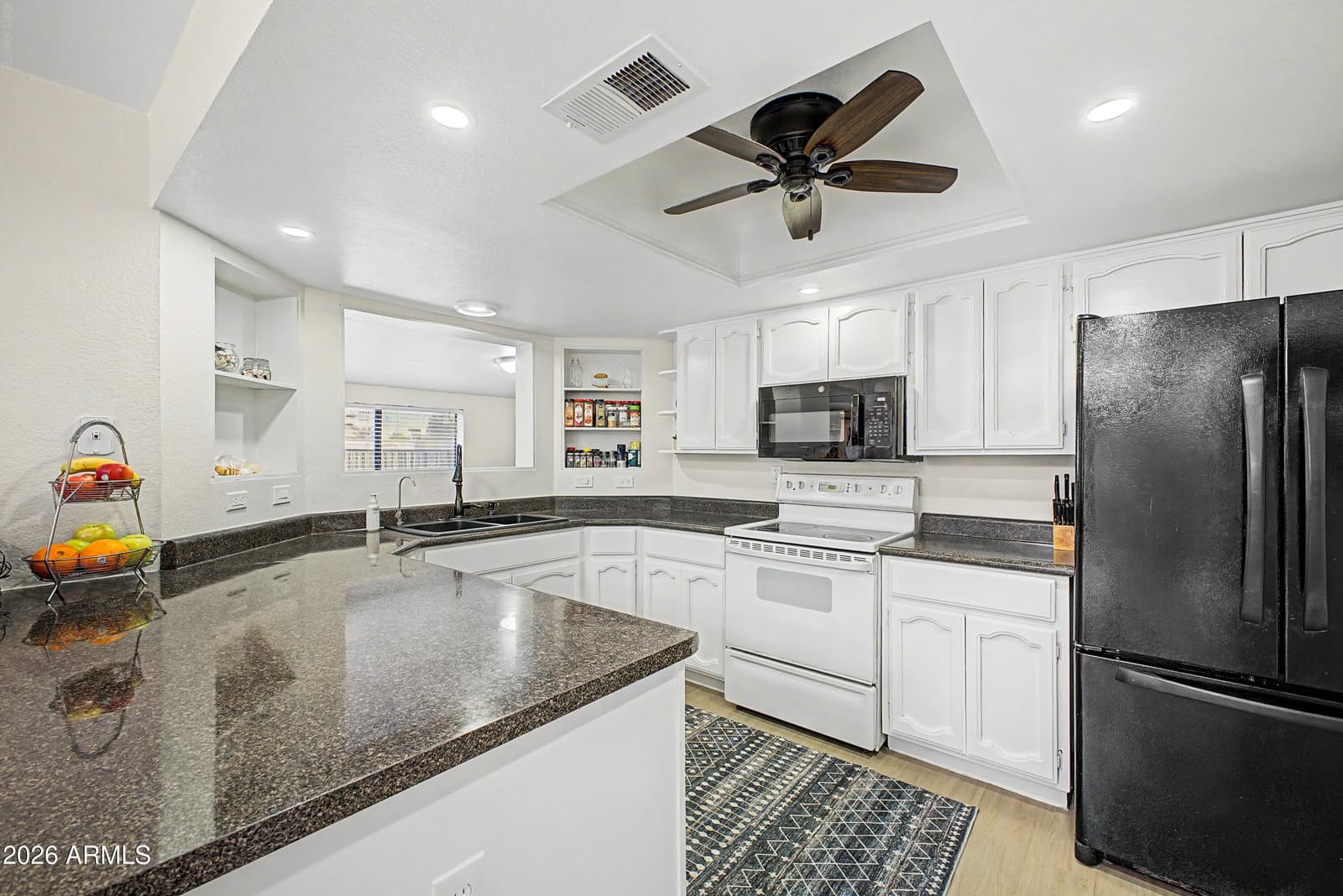 5553 E DRUMMER Avenue, Mesa, AZ 85206 — photo 3 of 40
