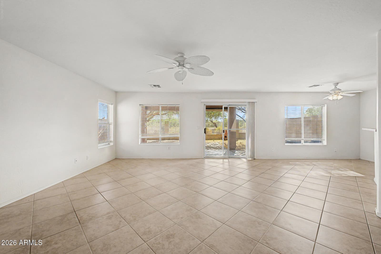 22 N 224TH Lane, Buckeye, AZ 85326 — photo 7 of 34