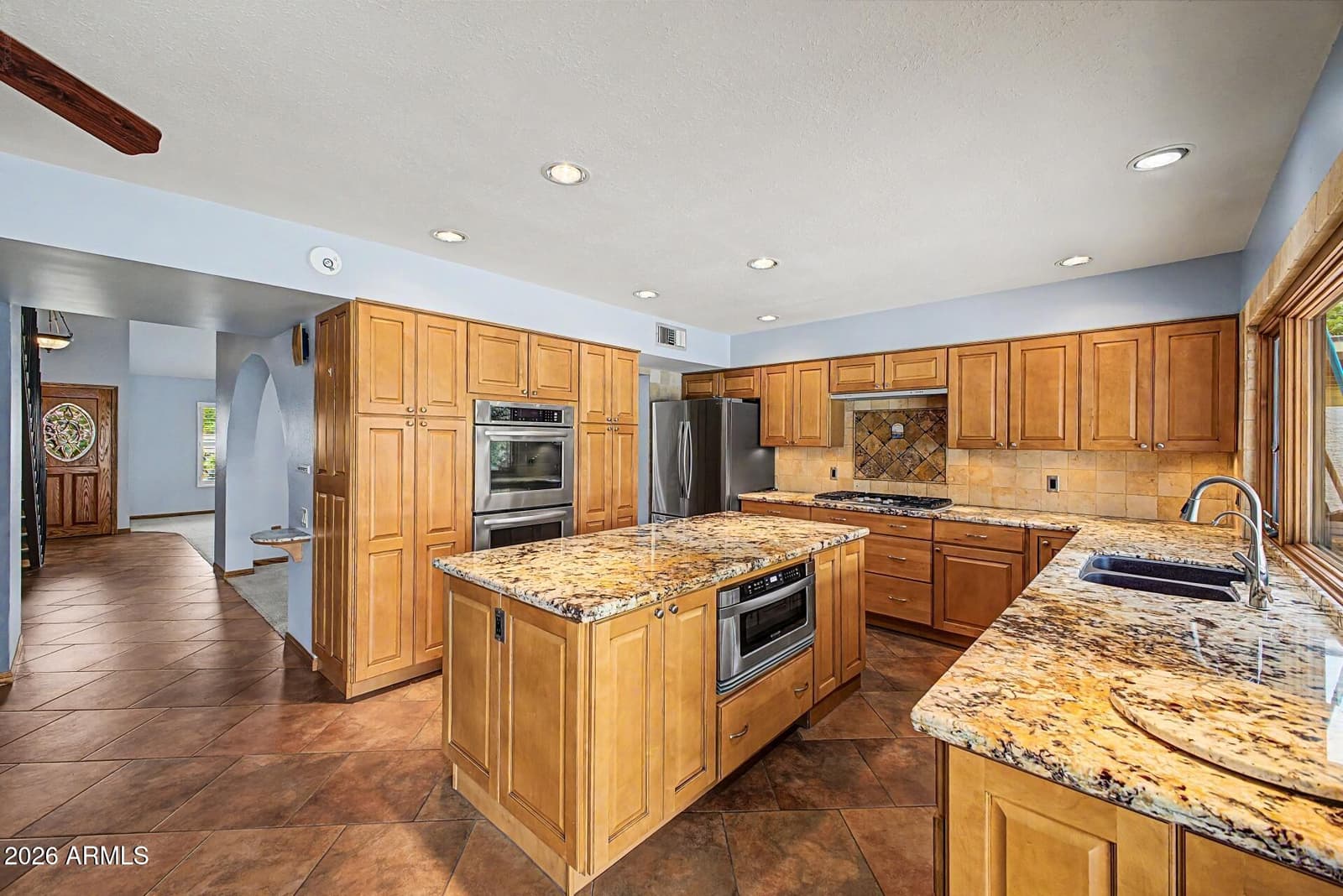 1539 E WESTWIND Way, Tempe, AZ 85283 — photo 13 of 60
