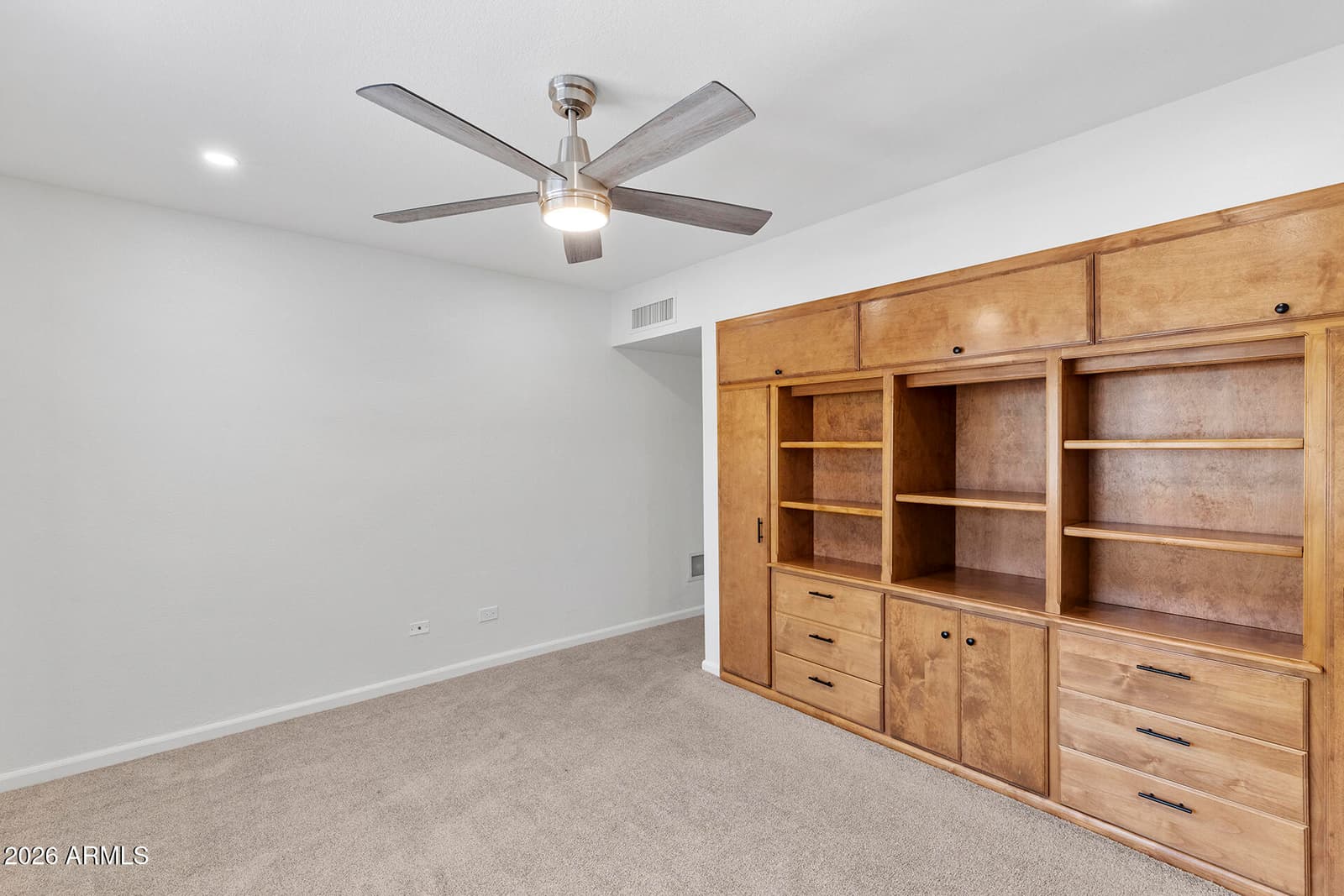 10805 N 9TH Place, Phoenix, AZ 85020 — photo 20 of 30